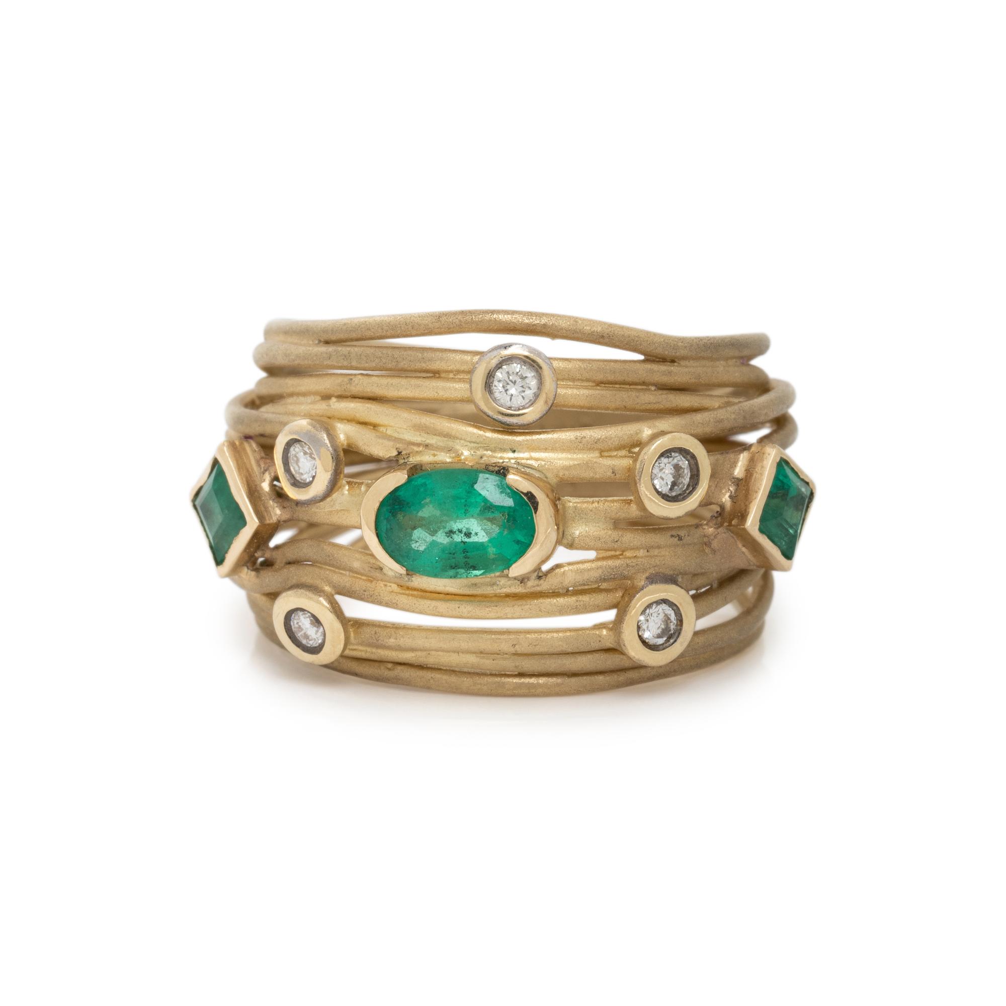 I. REISS, YELLOW GOLD, EMERALD AND DIAMOND RING