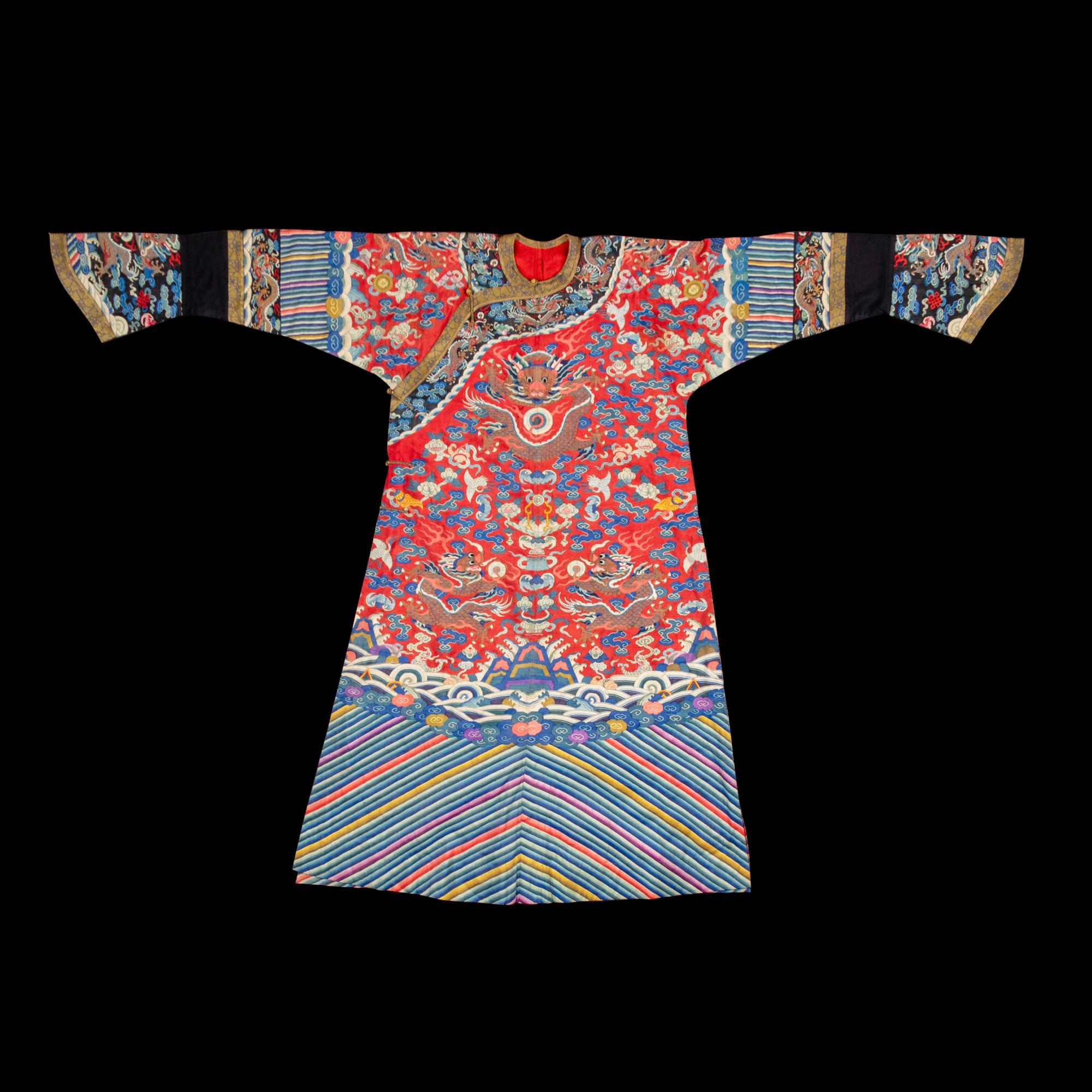 A Chinese Red Ground Kesi Silk Dragon Robe, Jifu, 19th Century 清晚期 紅地緙絲龍紋吉服