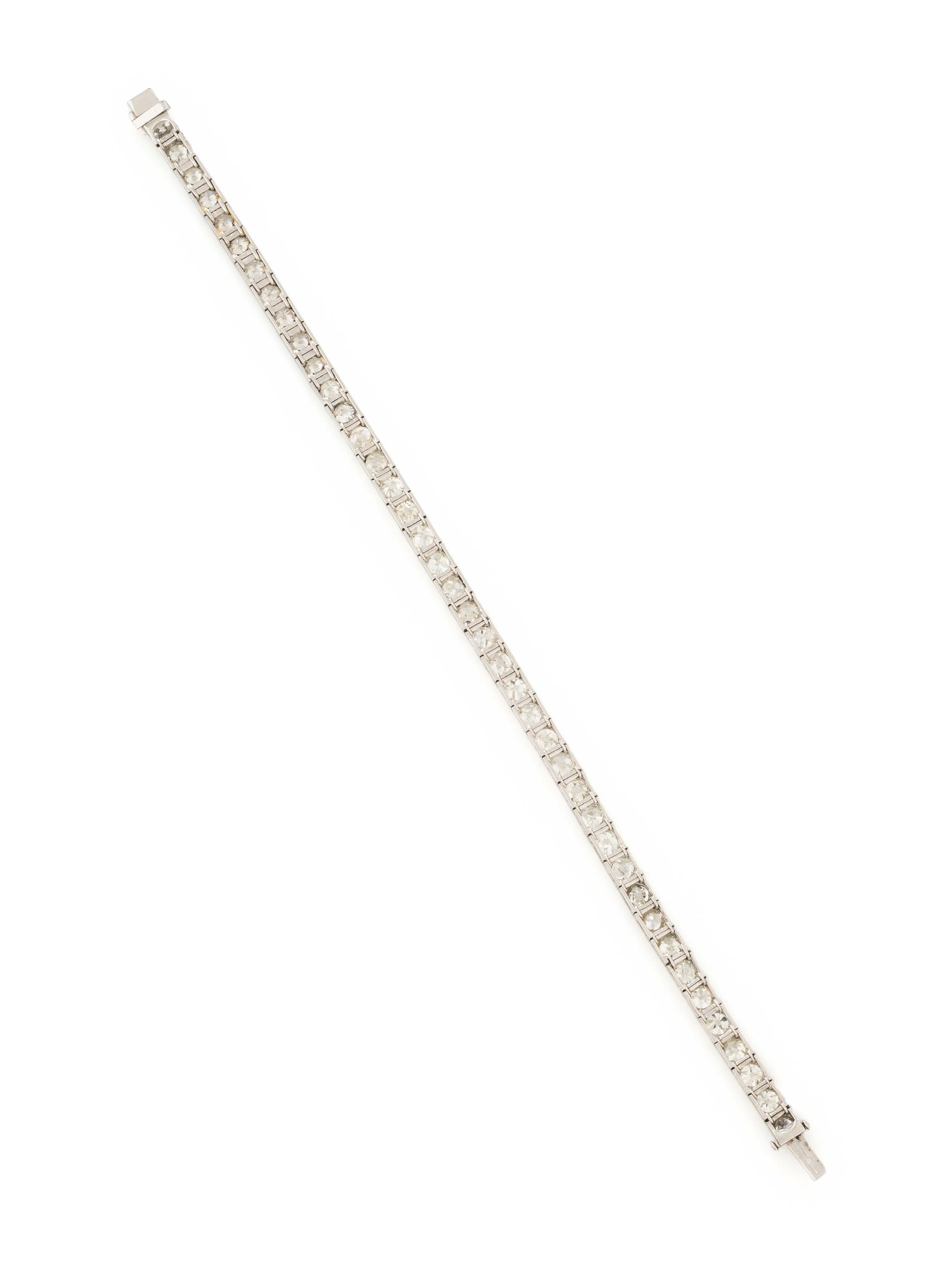 DIAMOND AND PLATINUM LINE BRACELET