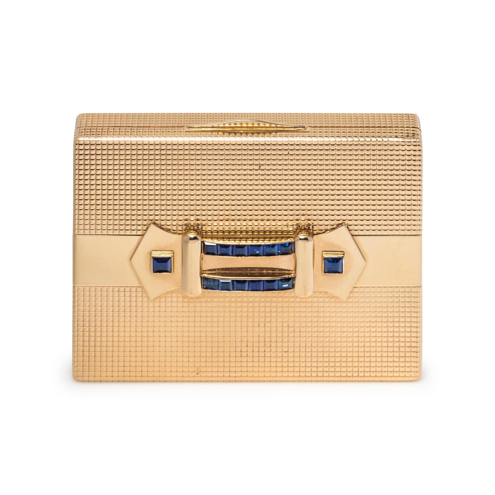 YELLOW GOLD AND SAPPHIRE COMPACT