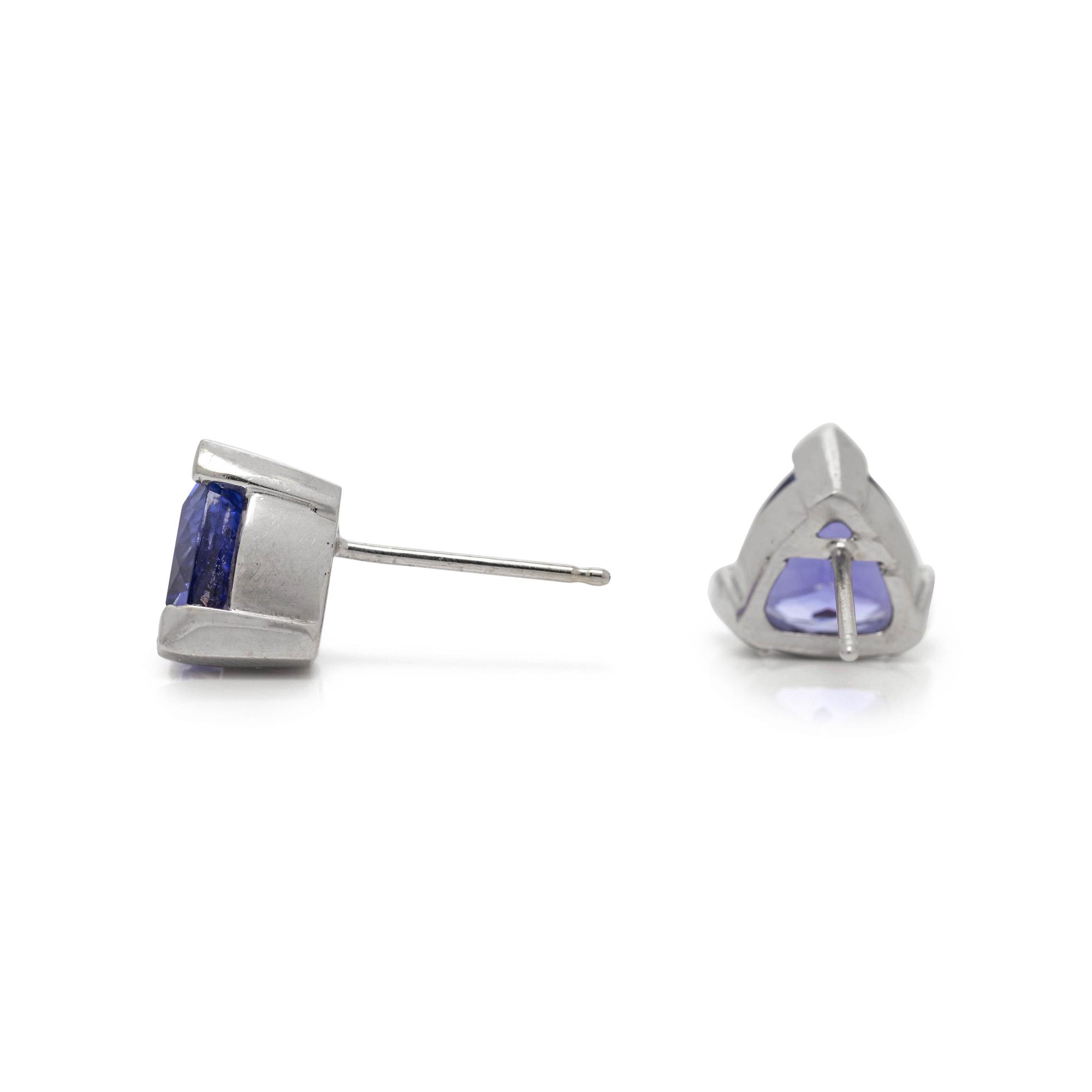 COLLECTION OF WHITE GOLD AND TANZANITE JEWELRY