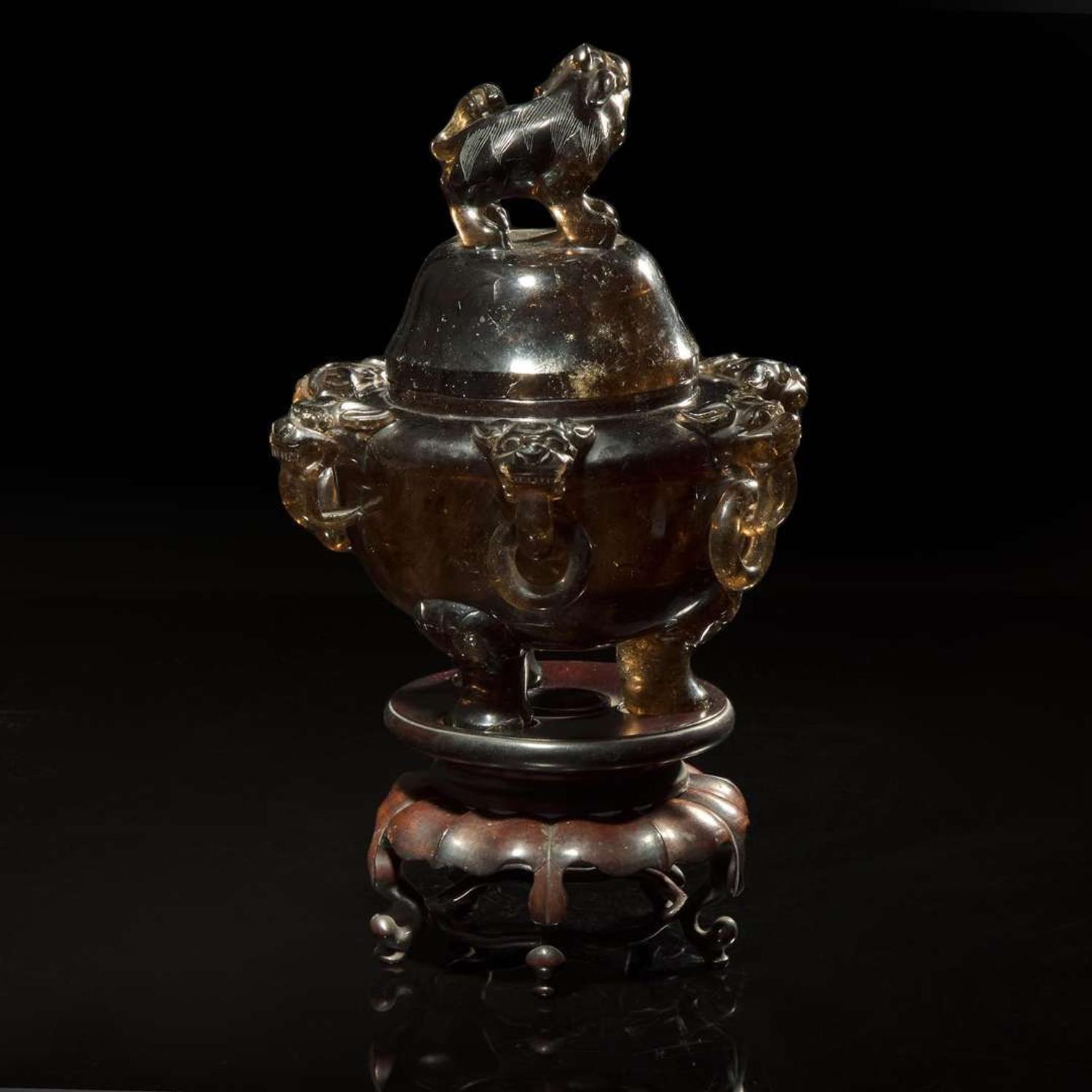 A Chinese smokey quartz censer and cover 烟晶石带盖香炉