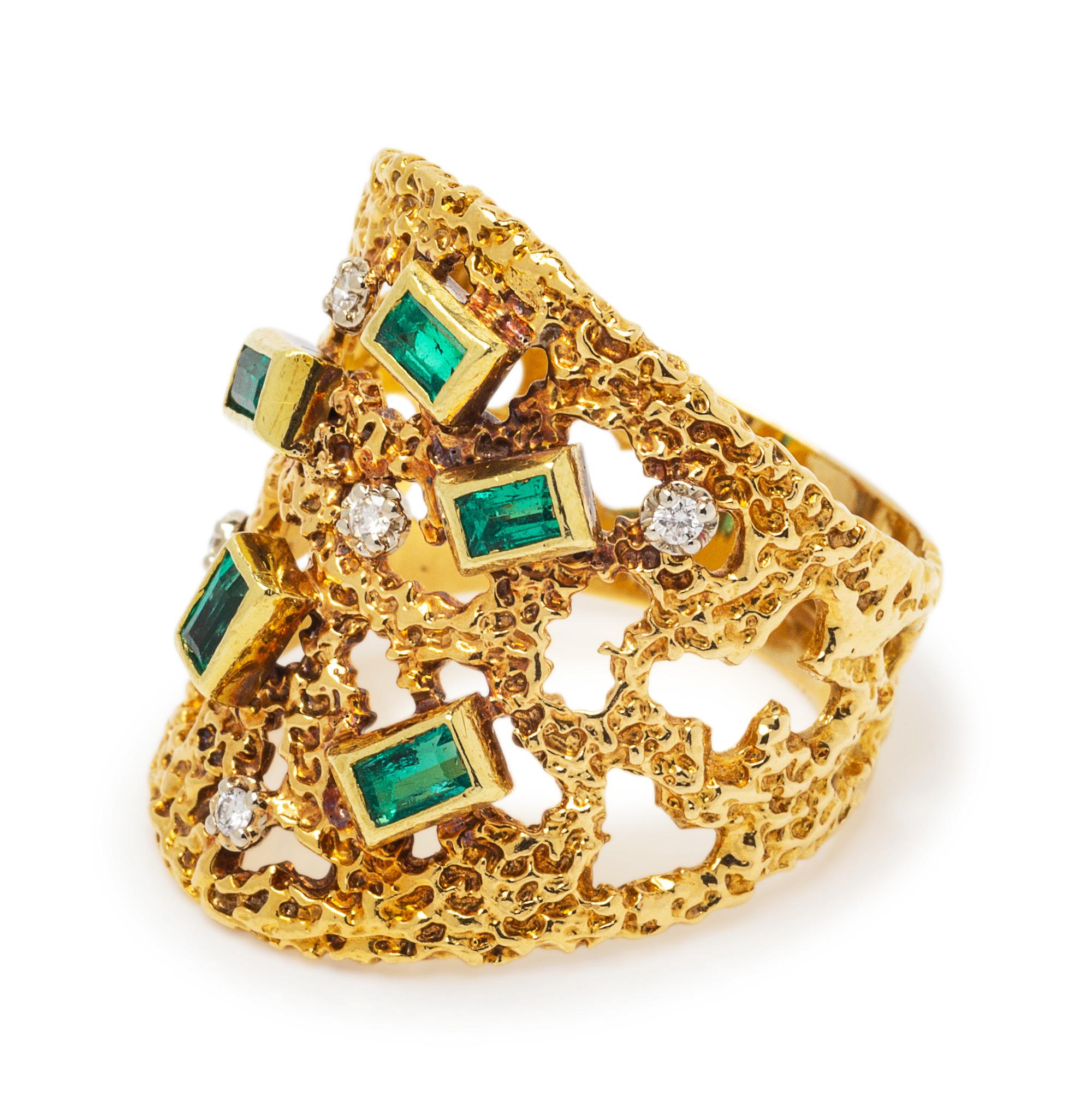An 18 Karat Yellow Gold, Emerald and Diamond Ring,