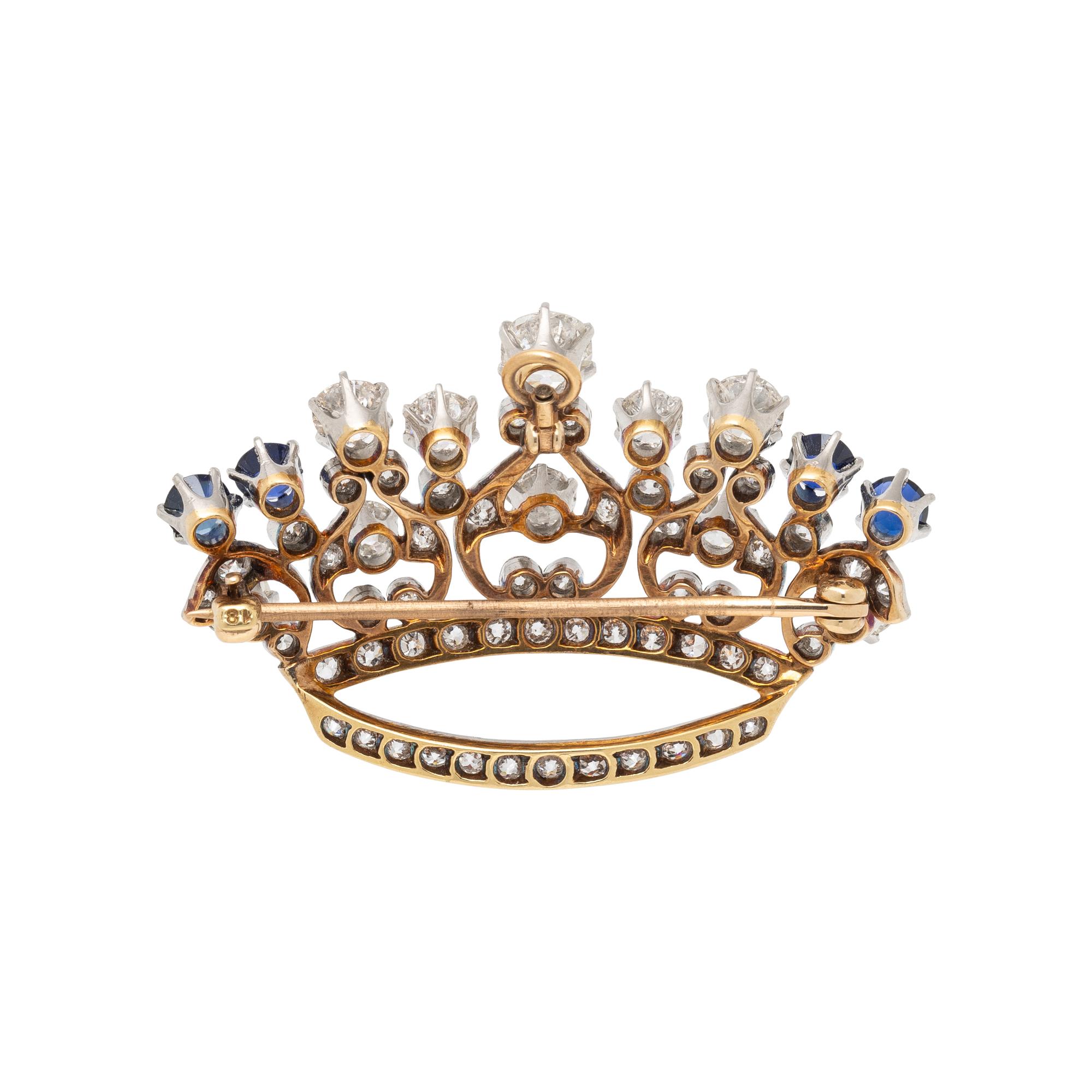 EDWARDIAN, PLATINUM-TOPPED GOLD AND DIAMOND CROWN PENDANT BROOCH