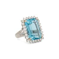 AQUAMARINE AND DIAMOND RING