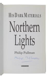 PULLMAN, Philip. [His Dark Materials trilogy:] Northern Lights . — The Subtle Knife . — The Amber Spyglass . London: Scholastic, 1995-1997-2000.