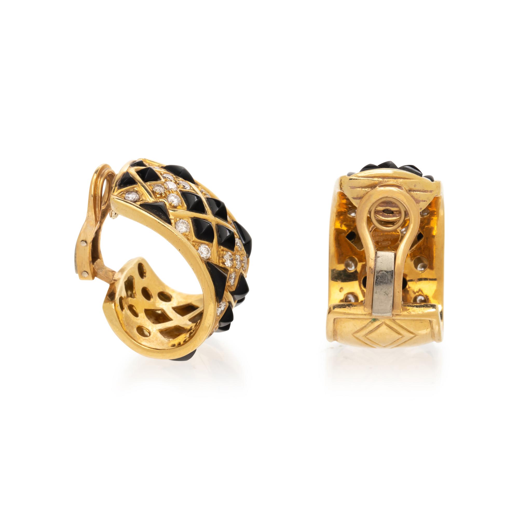 SABBADINI, YELLOW GOLD, DIAMOND, AND ONYX EARRINGS
