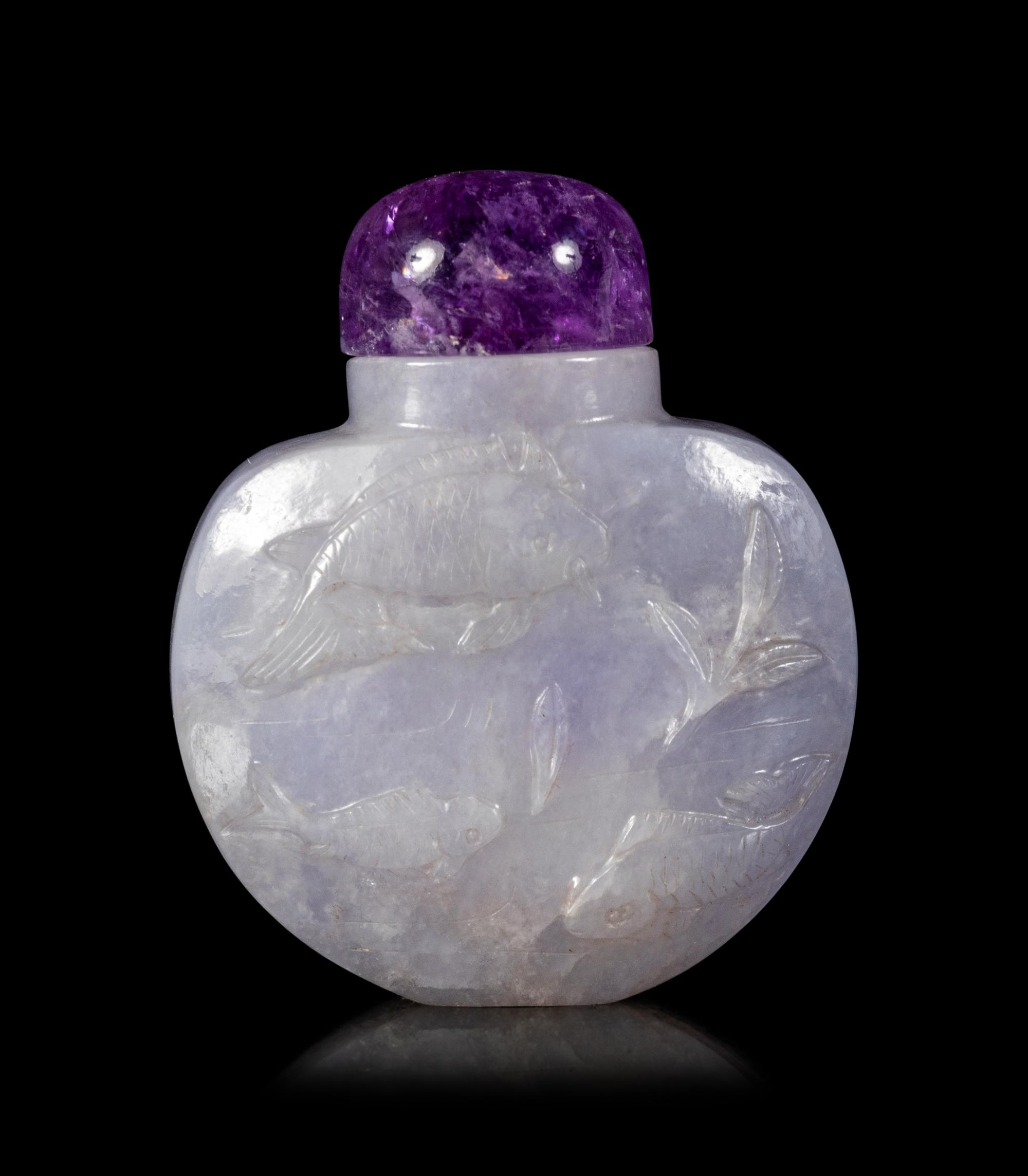 A Lavender Jadeite Snuff Bottle