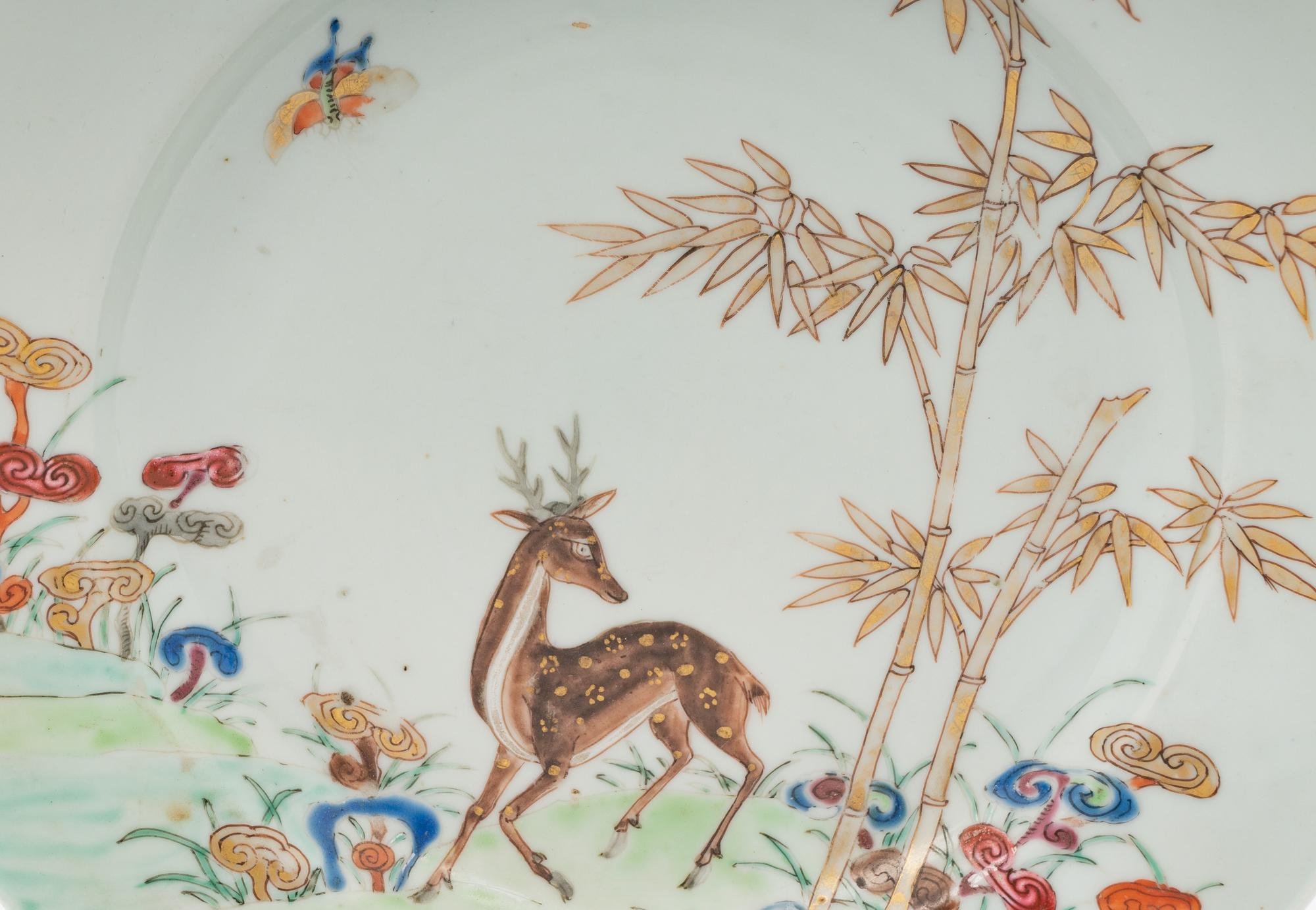 A Pair of Chinese Export Parcel Gilt Porcelain Plates