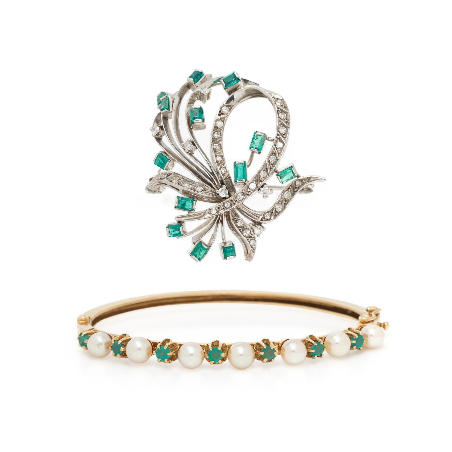 COLLECTION OF GOLD AND GEMSTONE JEWELRY