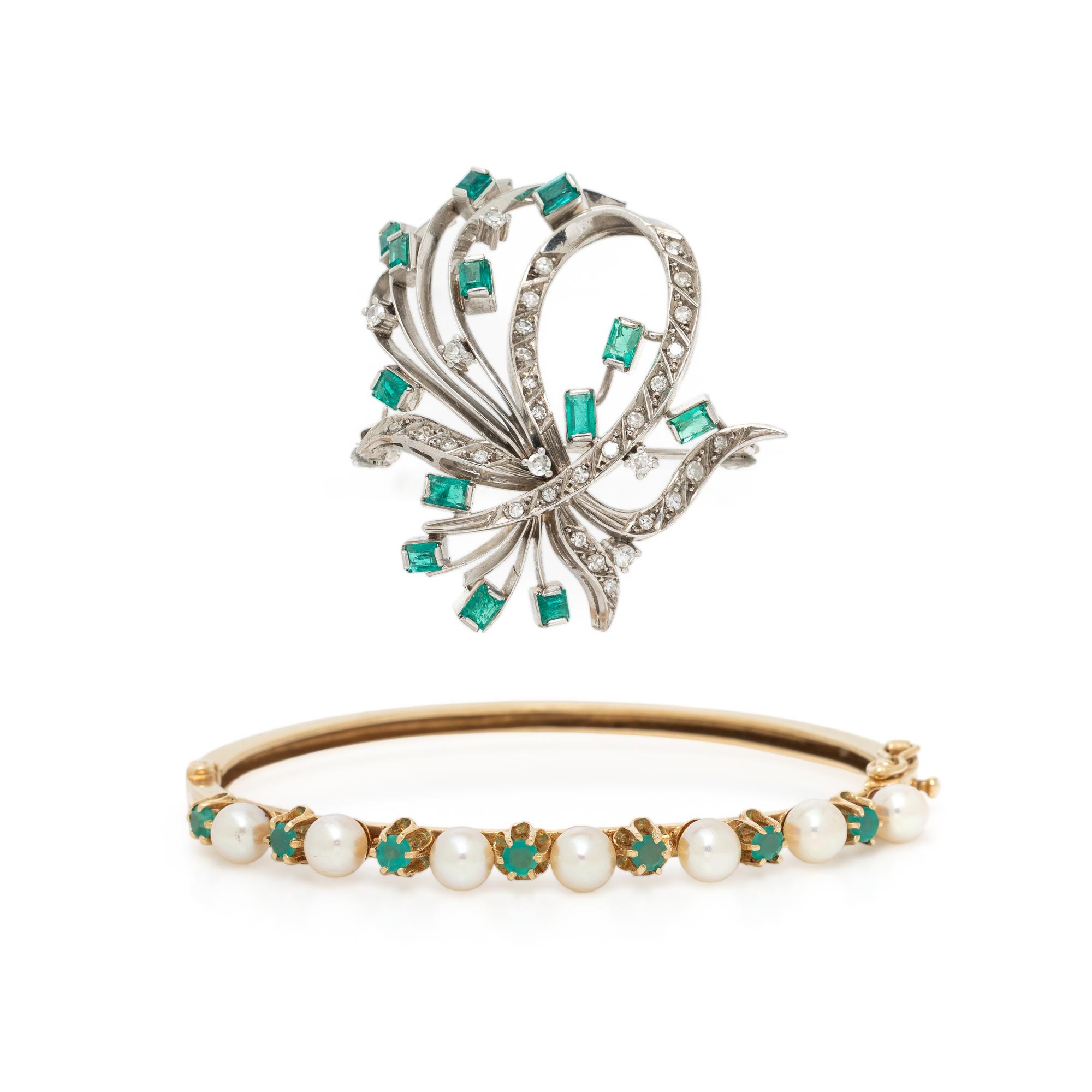 COLLECTION OF GOLD AND GEMSTONE JEWELRY