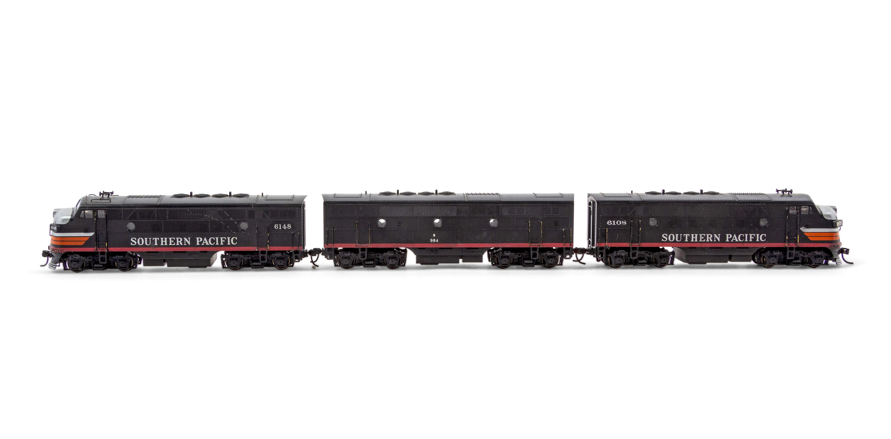 Two Polychrome HO-Gauge Southern Pacific Diesel Locomotives
