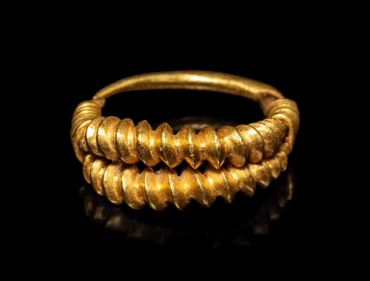 A Roman Gold Finger Ring