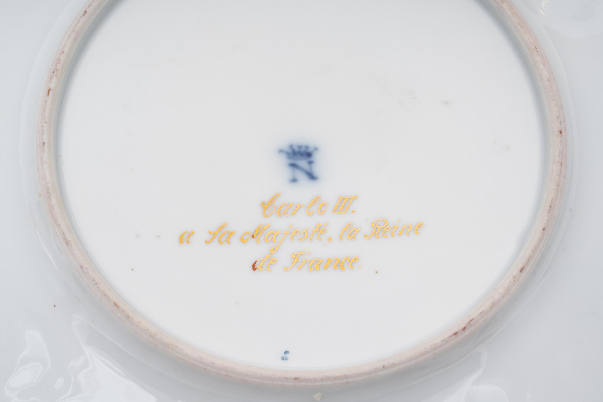 A Capodimonte Porcelain Dinner Service