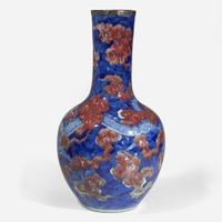 A Chinese underglaze blue and red-decorated “Dragon” vase 青花釉裡紅龍紋瓶 18th to early 19th century ????????