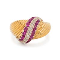 YELLOW GOLD, RUBY AND DIAMOND RING