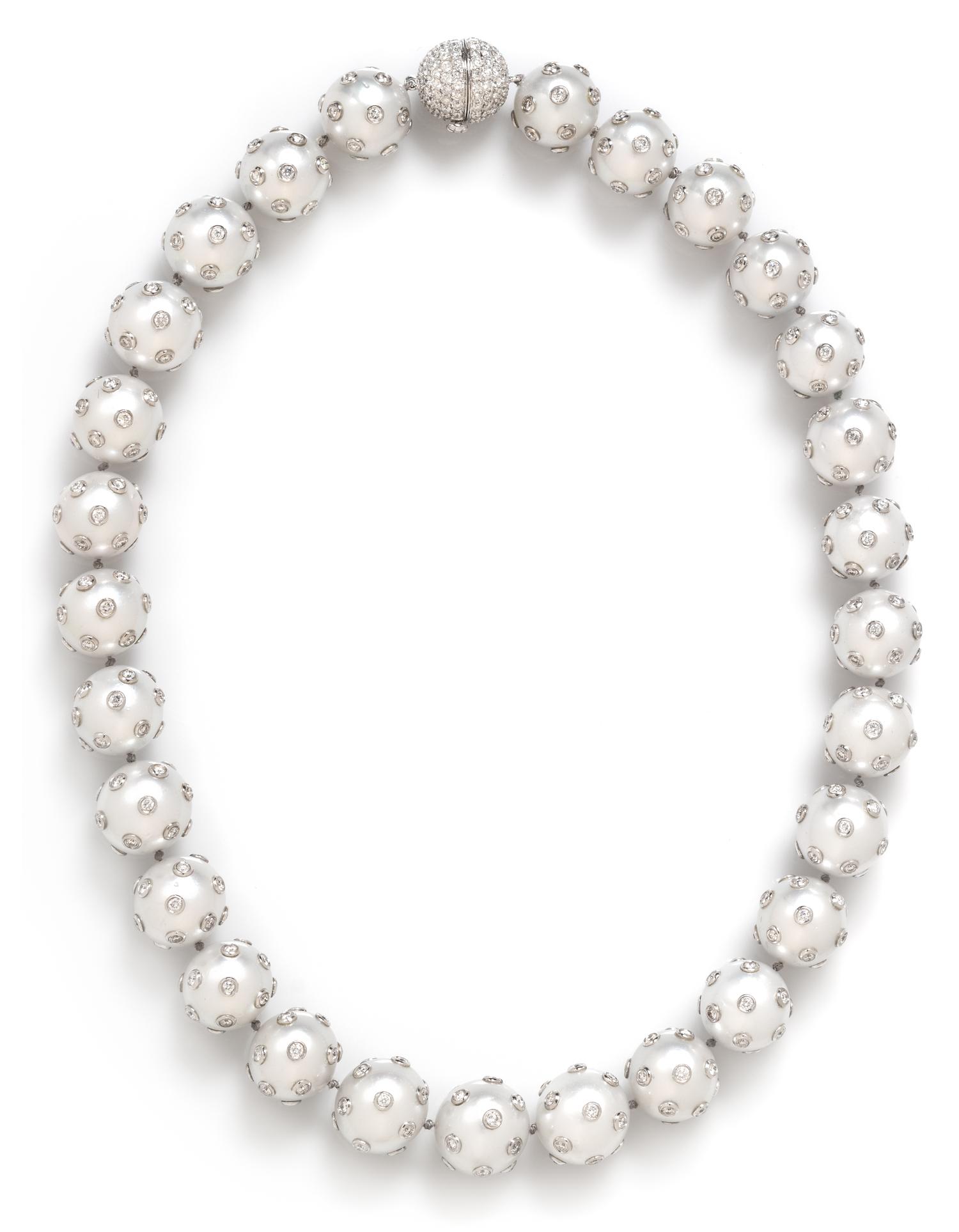 A White Gold, Cultured South Sea Pearl and Diamond Necklace, 107.85 dwts.