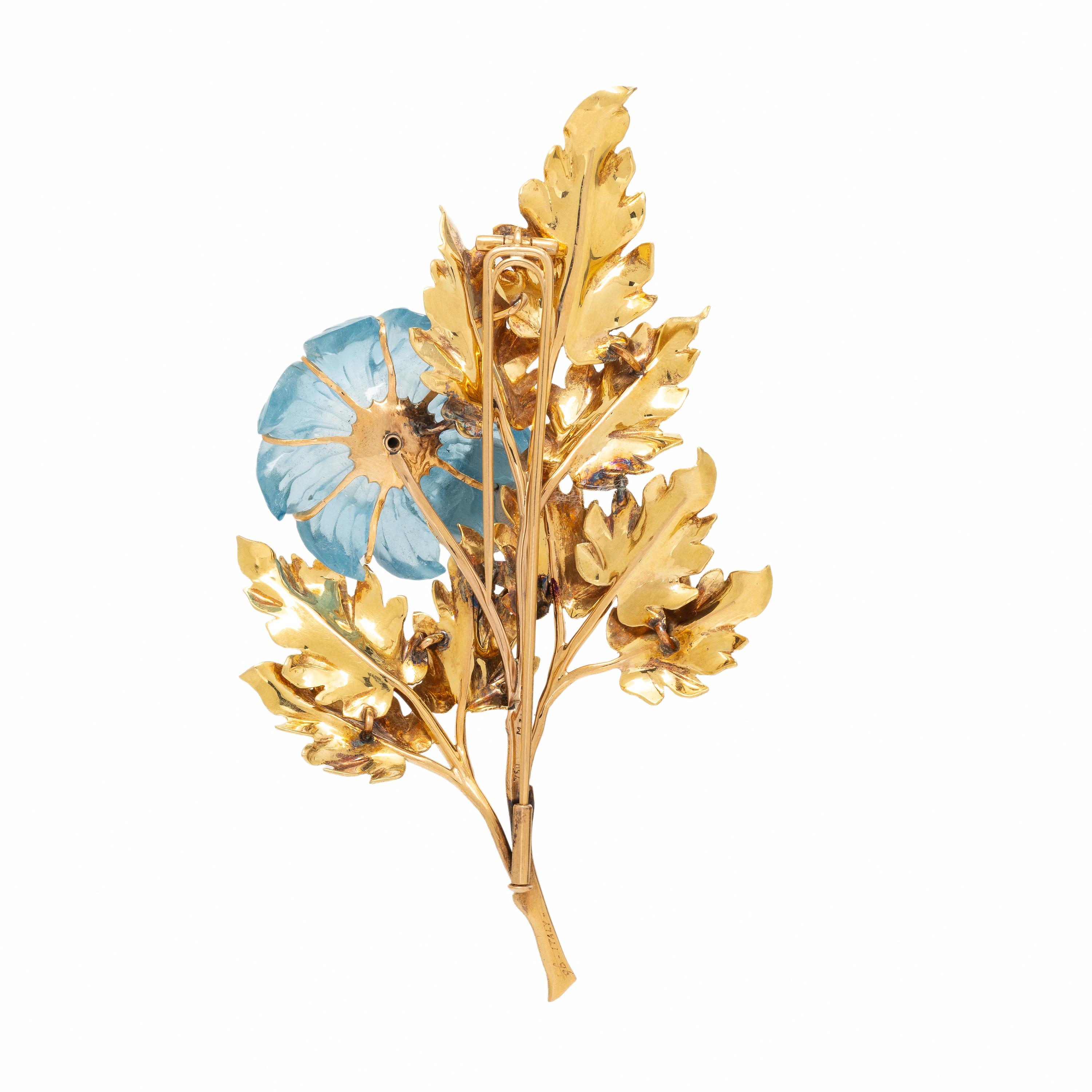 M. Buccellati, Carved Aquamarine and Yellow Gold Flower Brooch