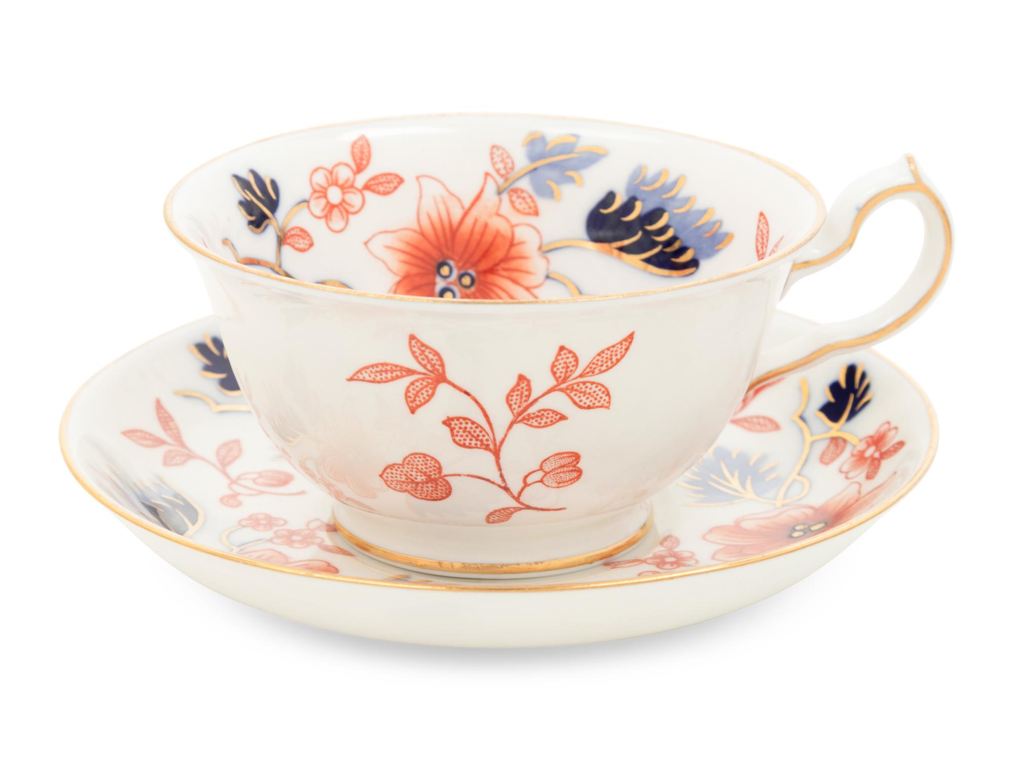 A Royal Crown Derby Porcelain Dinner Service