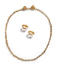 A Hellenistic Gold Necklace with a Pair of Hoop Earrings each with Lion-Head Terminals