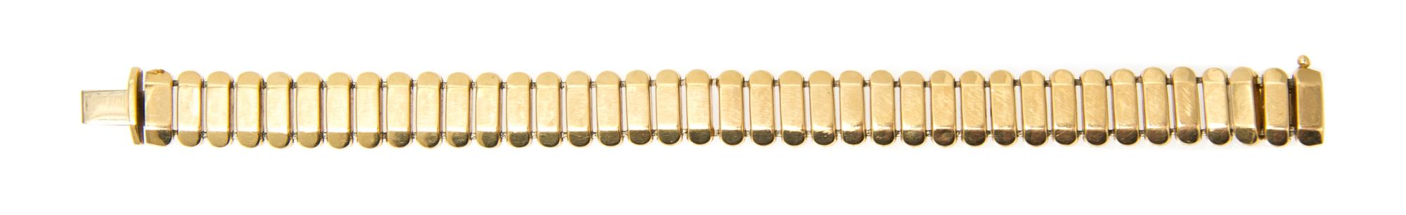 A 14 Karat Yellow Gold Bracelet, 19.00 dwts.