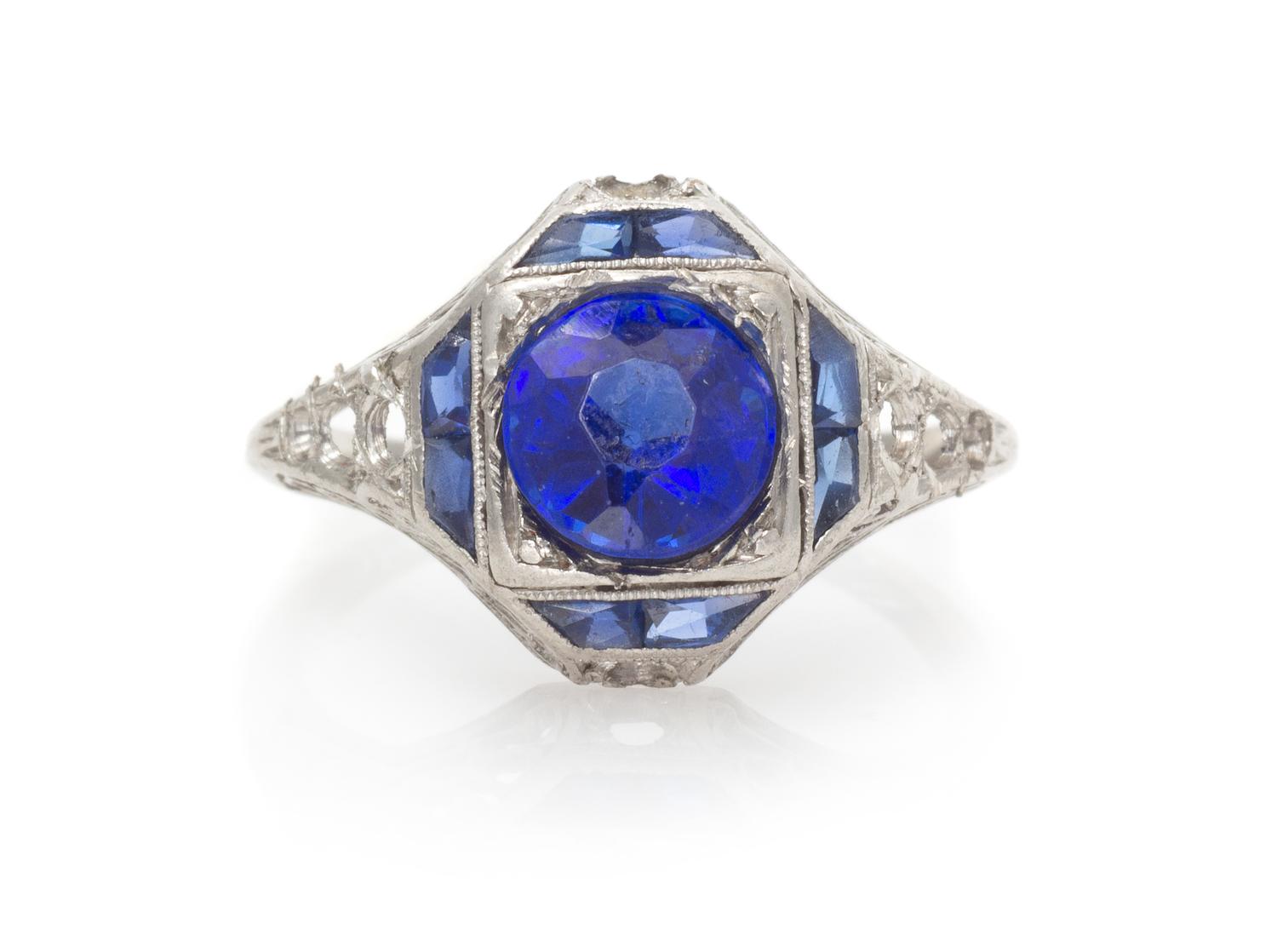 A Platinum and Sapphire Ring Mounting, 2.80 dwts.