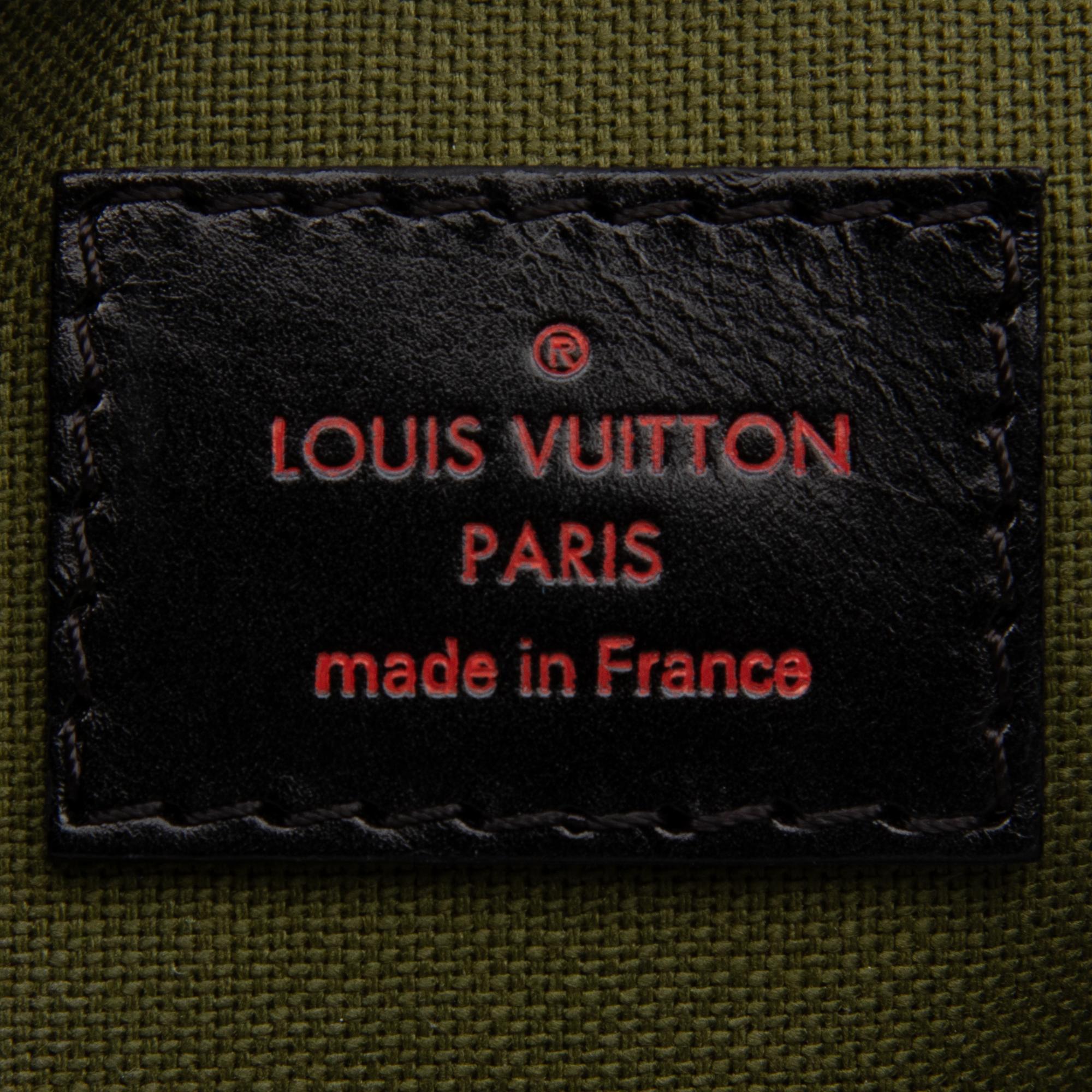 Louis Vuitton, Infrarouge Monogram Dora Soft MM Bag