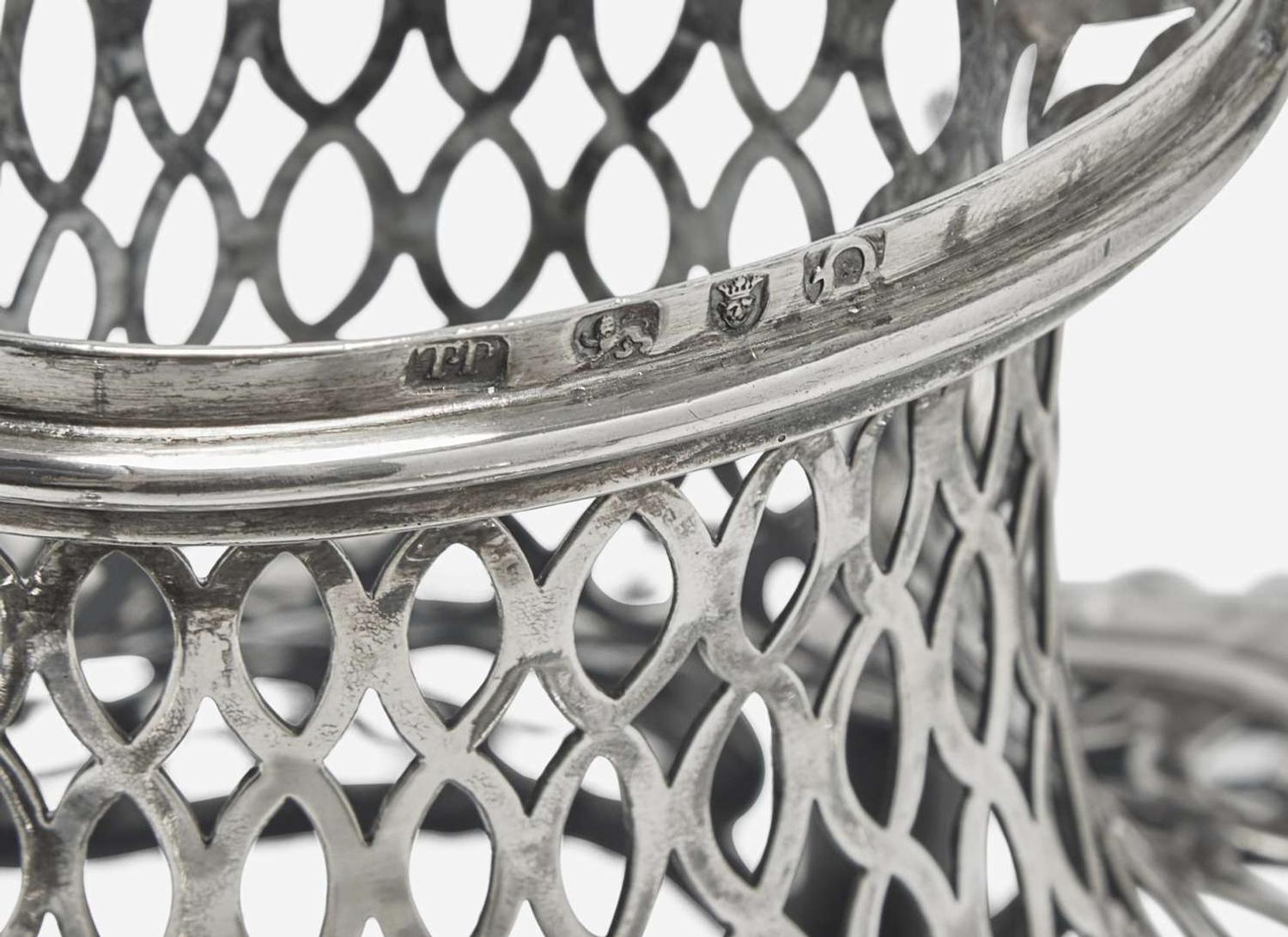 A George III sterling silver epergne, Thomas Pitts I, London, 1769