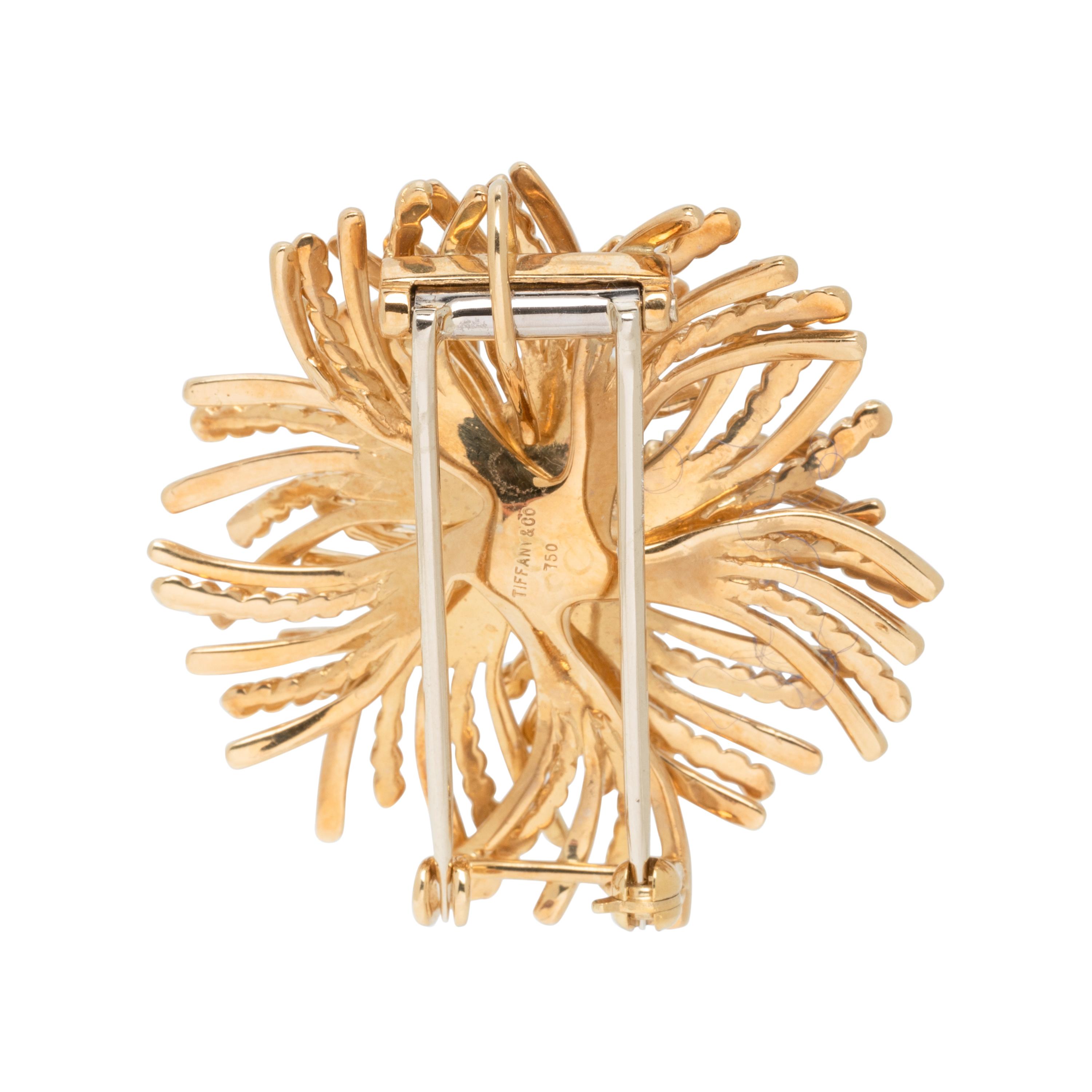 TIFFANY & CO., YELLOW GOLD 'ANEMONE' BROOCH PENDANT