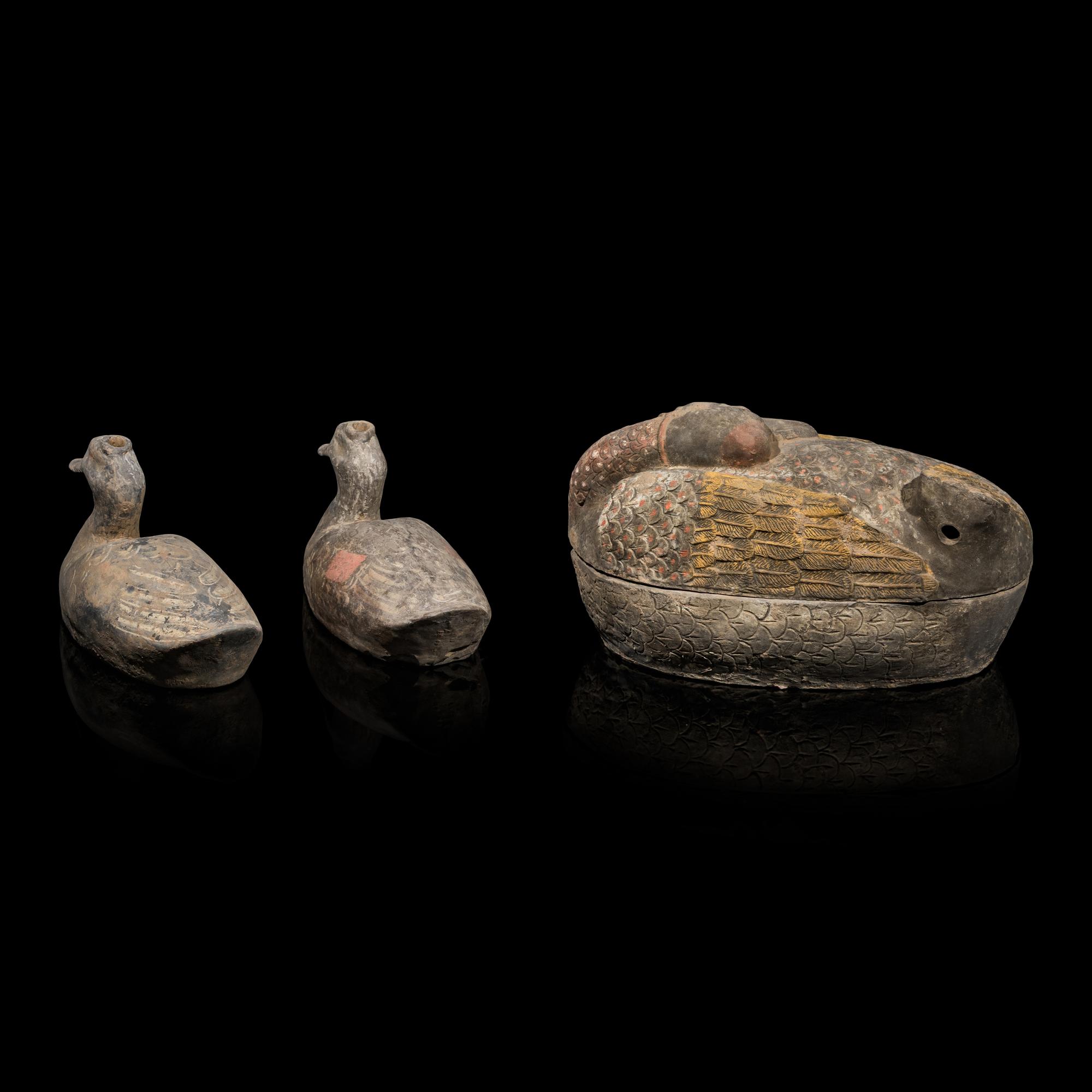 Three Chinese Painted Grey Pottery Figures of Ducks, Han Dynasty — 漢 灰陶彩繪大陶鴨三隻