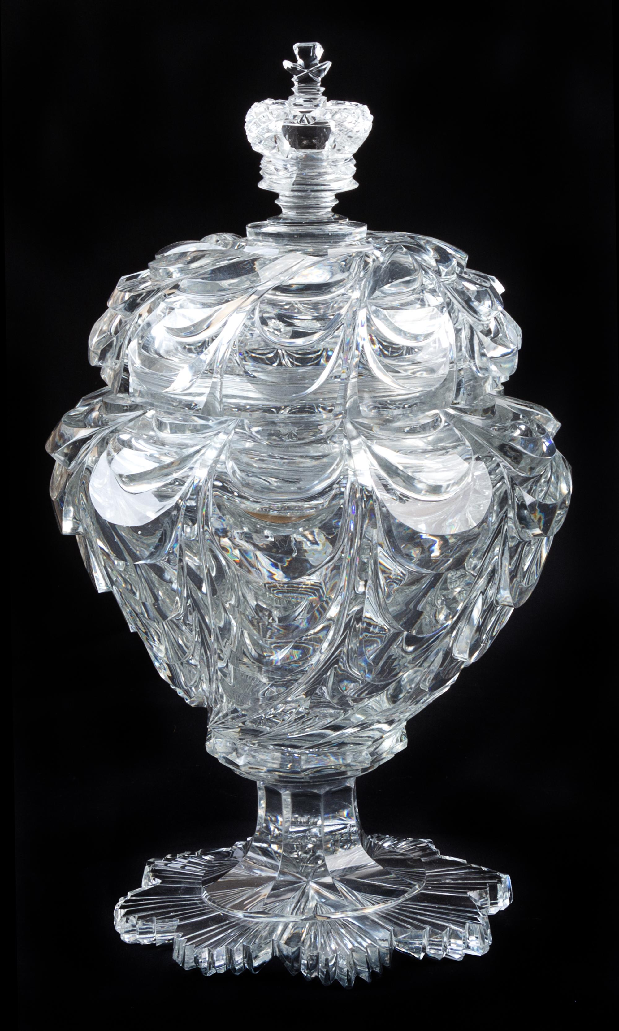 An Irish Cut Glass Urn with Cover Height 19 1/2 inches. — 19TH CENTURY