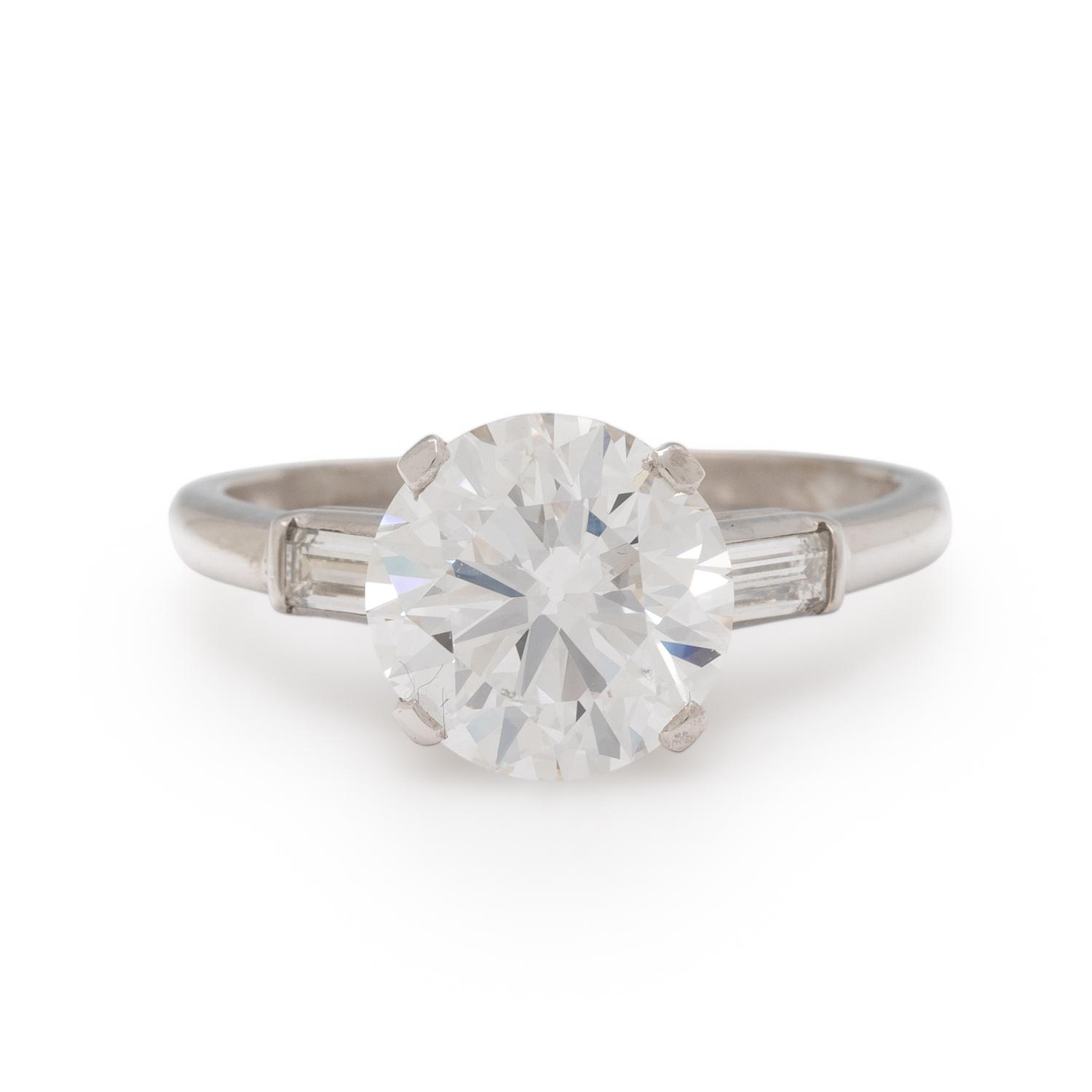 DIAMOND AND PLATINUM RING