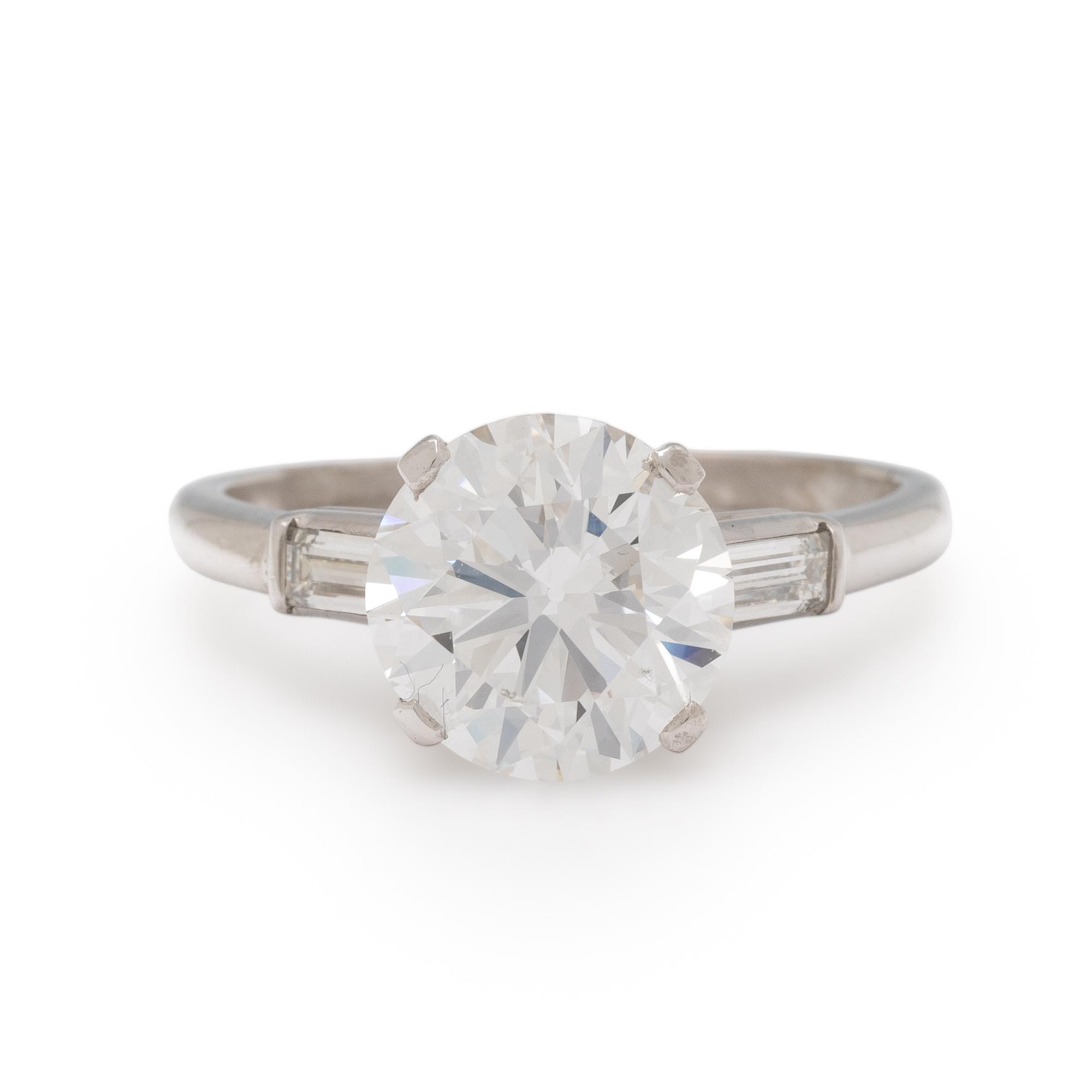 DIAMOND AND PLATINUM RING