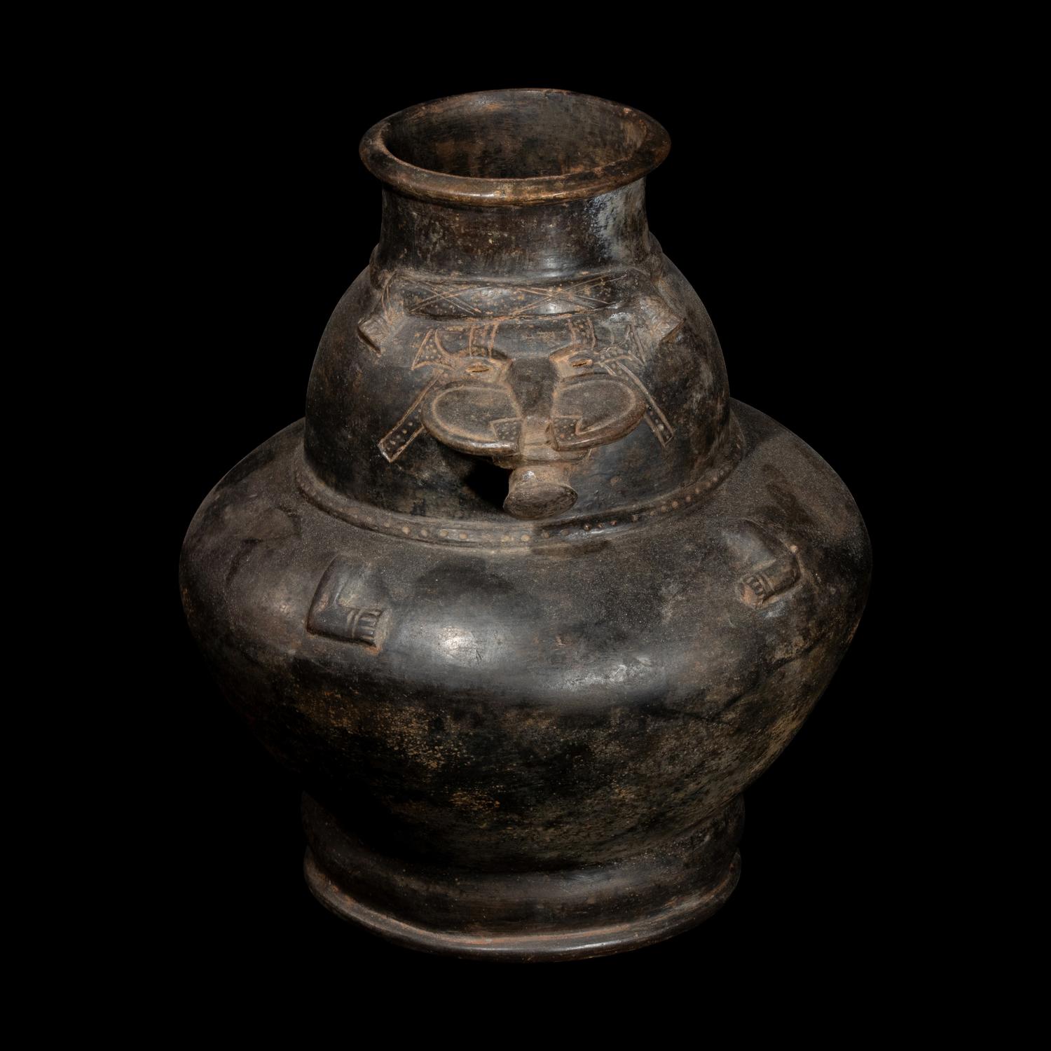 A Tairona Blackware Effigy Vessel