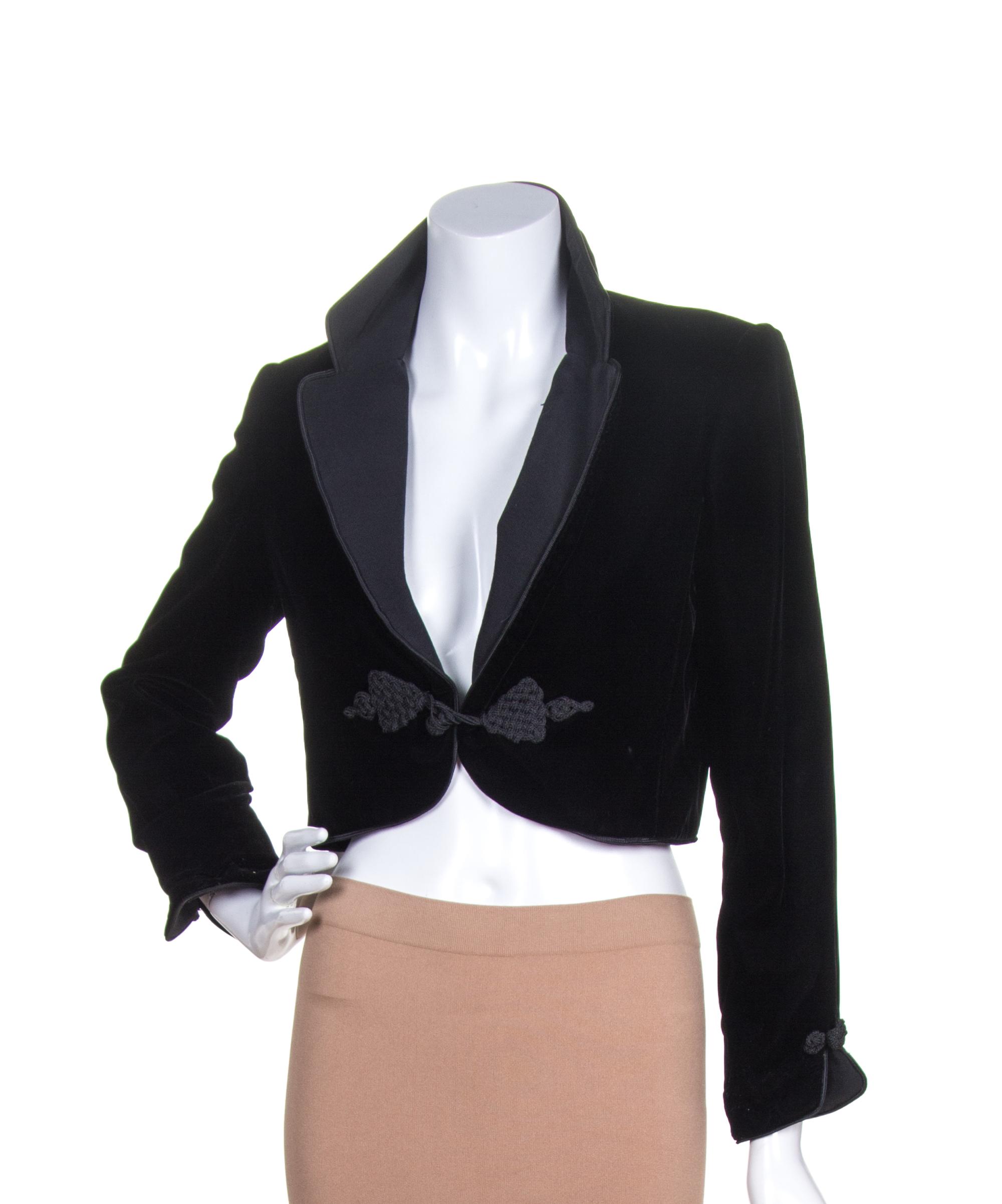 An Oscar de la Renta Black Velvet Bolero, Size 10.