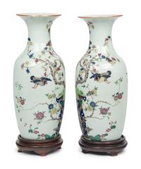A Pair of Chinese Export Porcelain Vases