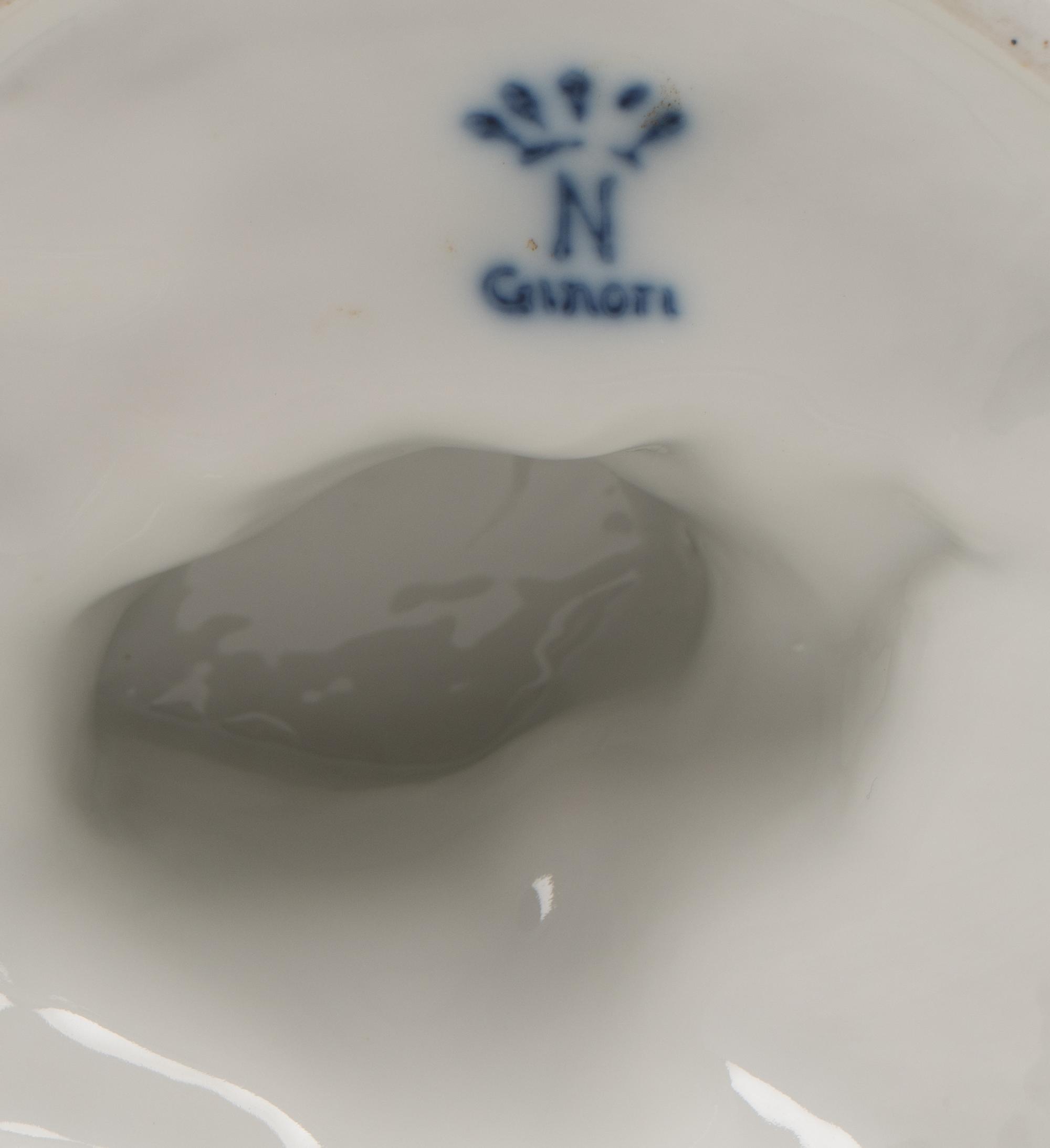 A Ginori Blanc-de-Chine Porcelain Shell Ornament