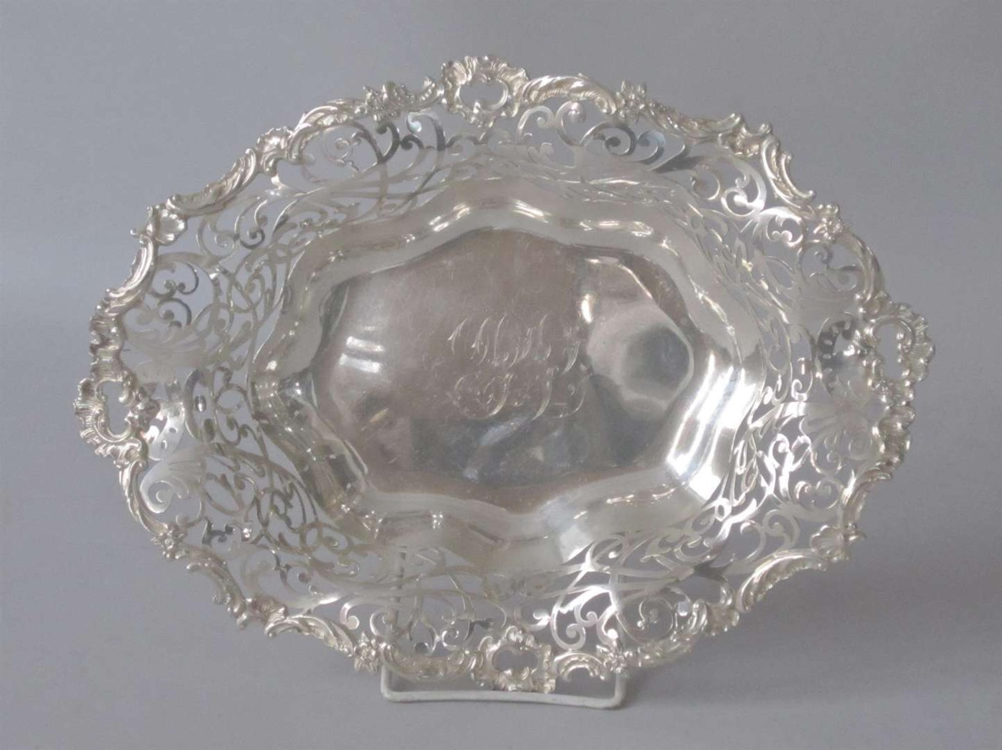 Sterling silver bread basket gorham corporation, providence, ri, late 19th century