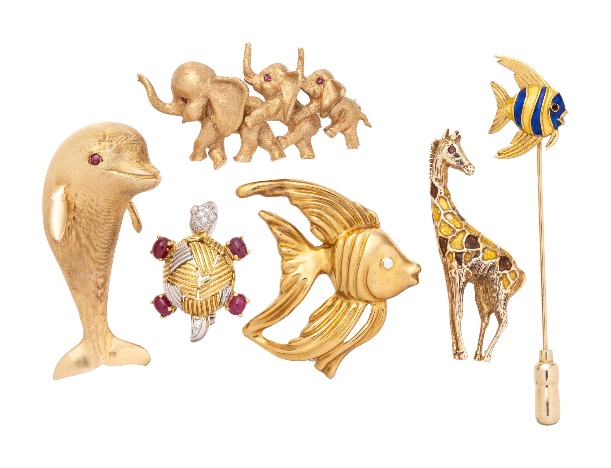 COLLECTION OF YELLOW GOLD ANIMAL PINS