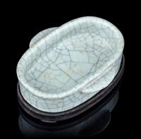 A Ge- Type Porcelain Ear Cup-Form Washer, Xi