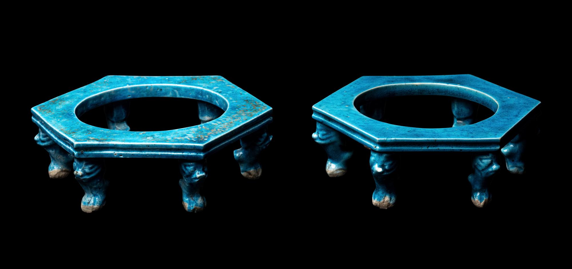 A Pair of Chinese Turquoise Glazed Hexagonal Porcelain Vase Stands, Kangxi Period 清康熙 松石釉六方瓷瓶座