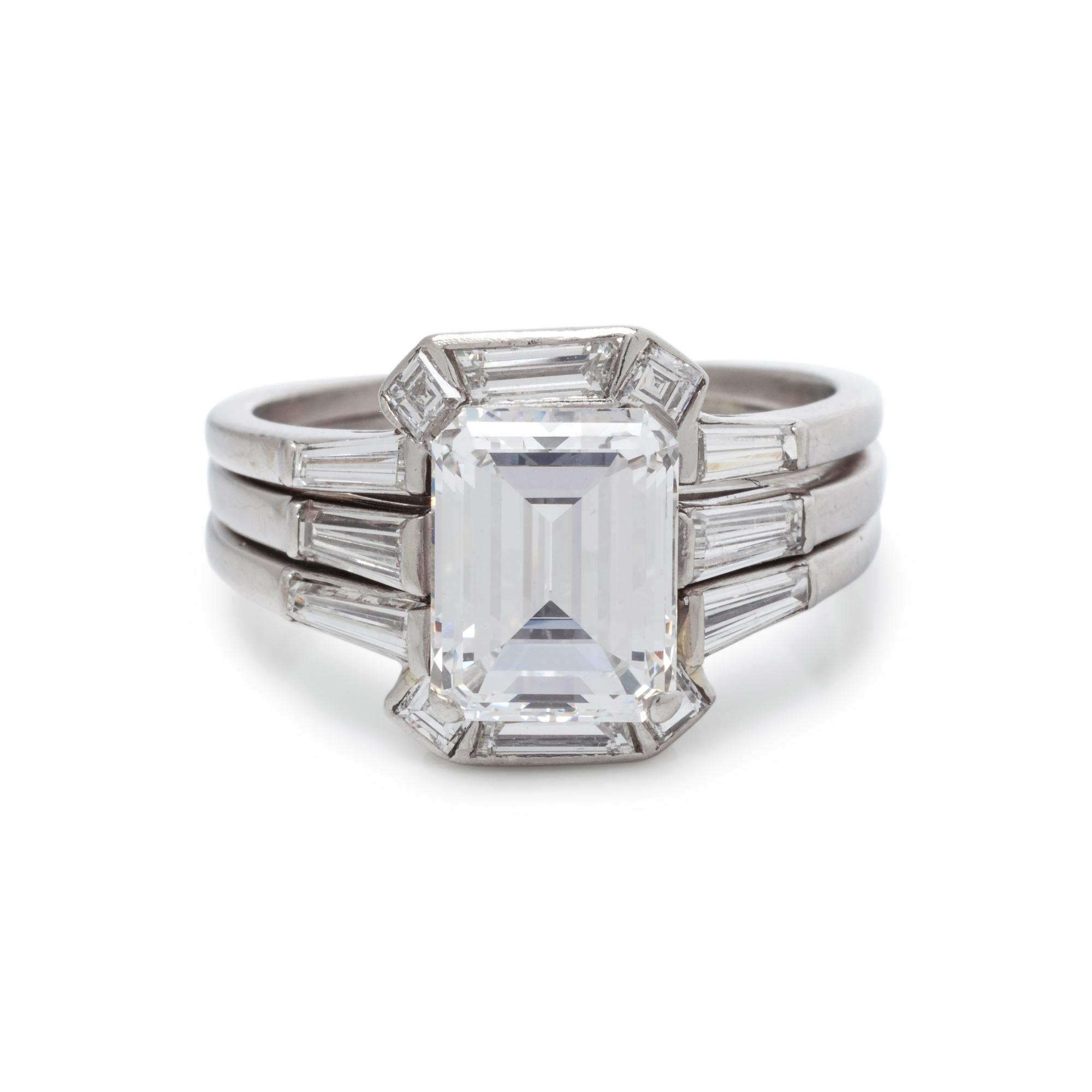 DIAMOND RING