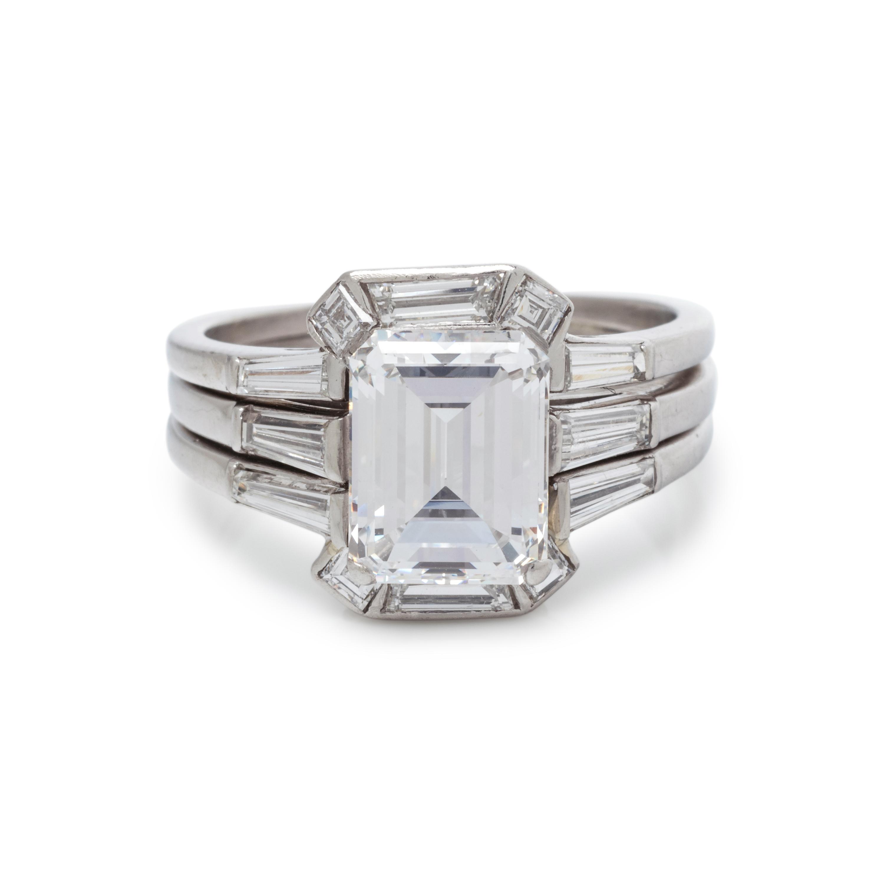 DIAMOND RING