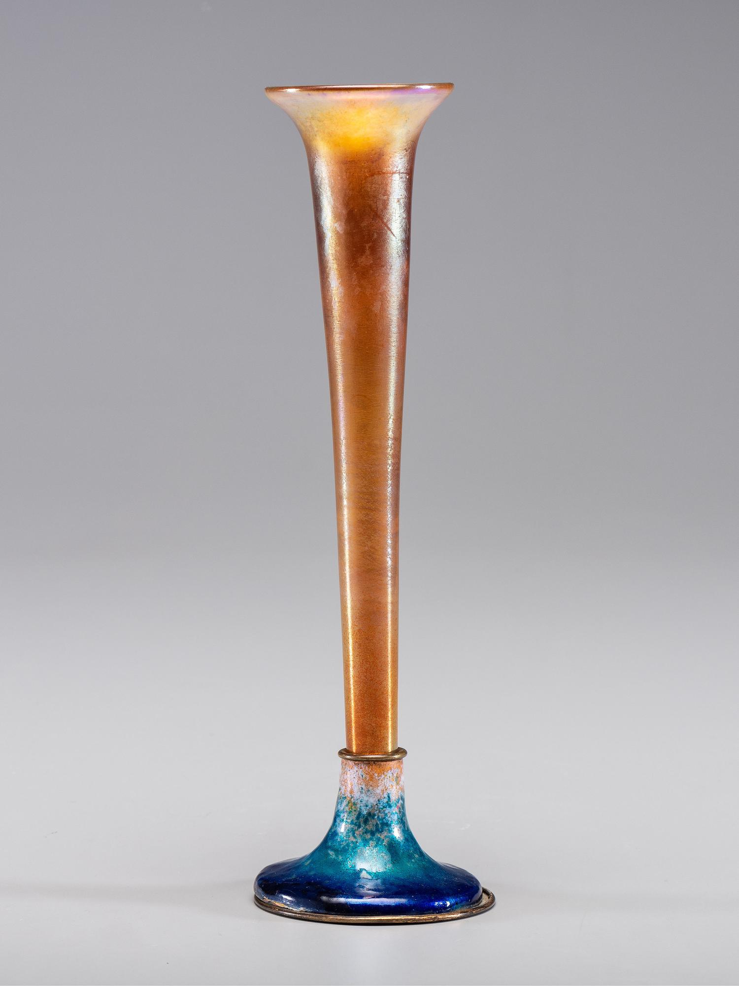 Bud Vase