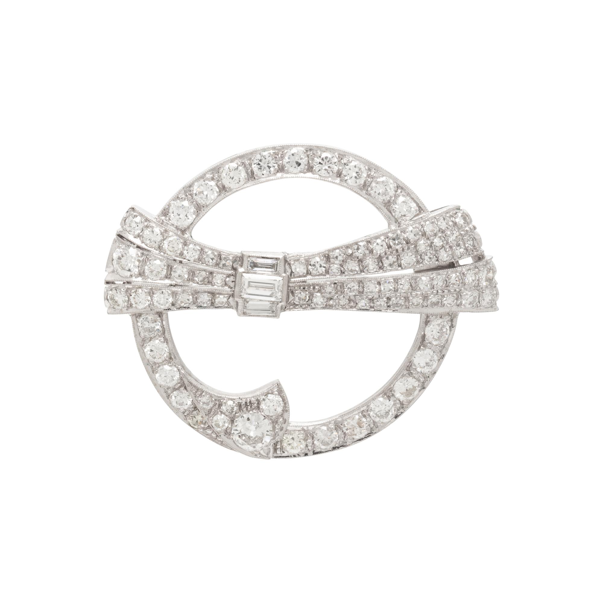 DIAMOND CIRCLE BROOCH