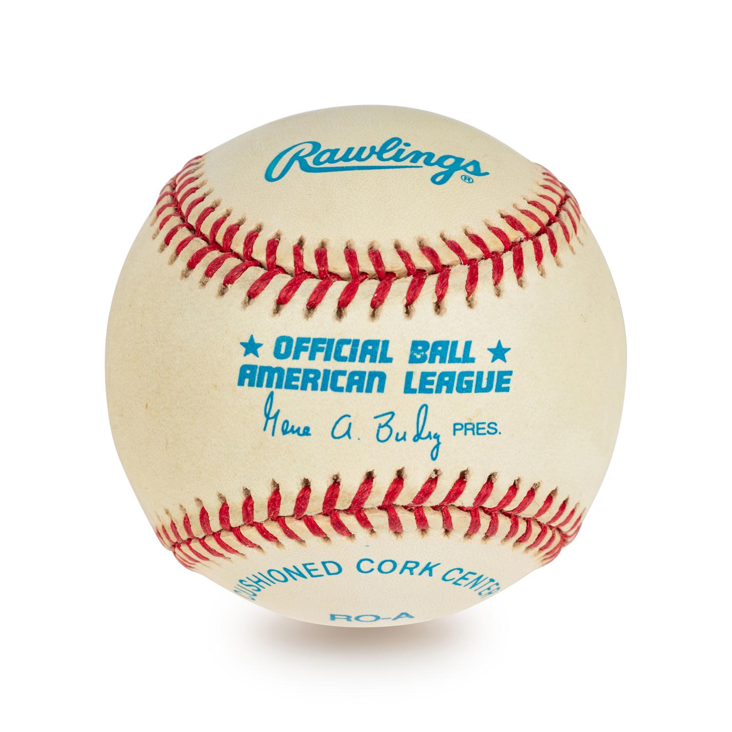 A Vintage Ken Griffey Jr. Signed Autograph Baseball (Beckett Authentication Services BAS Certified),