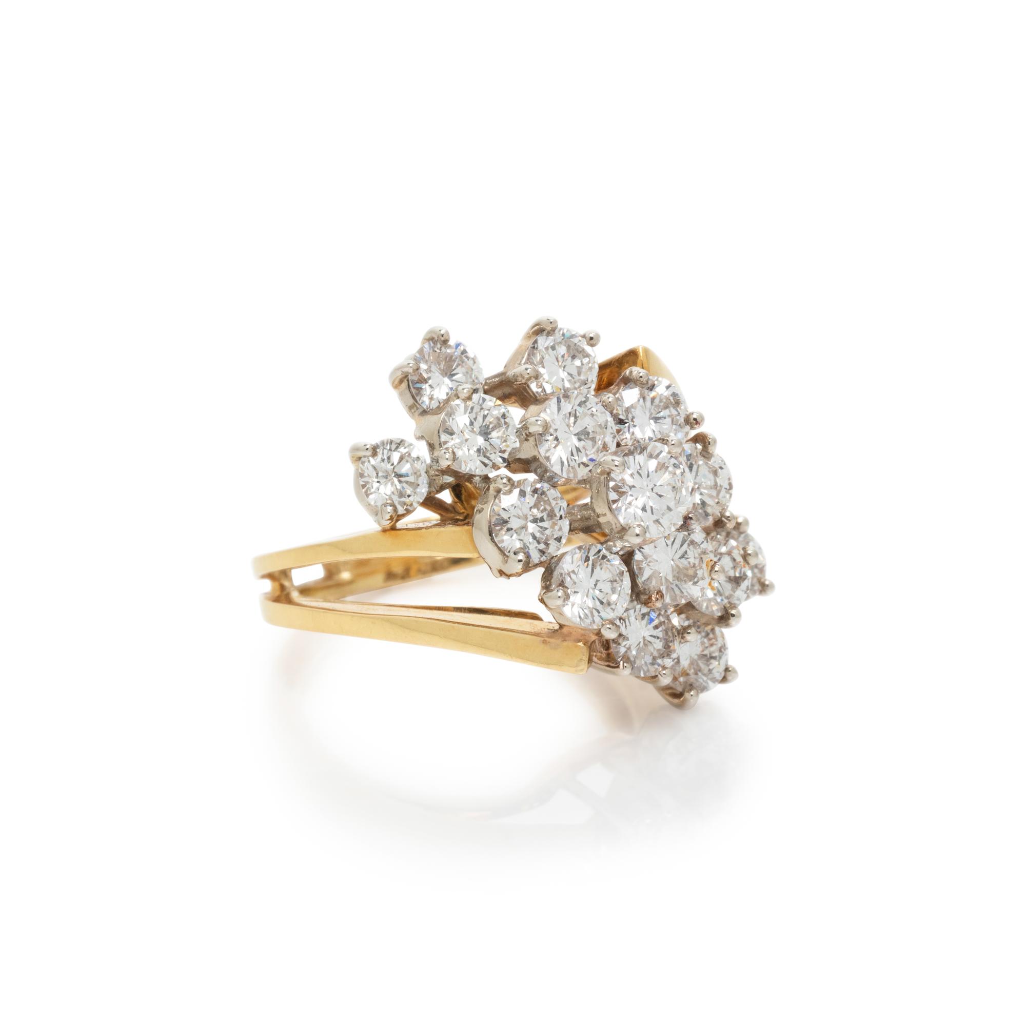 DIAMOND CLUSTER RING