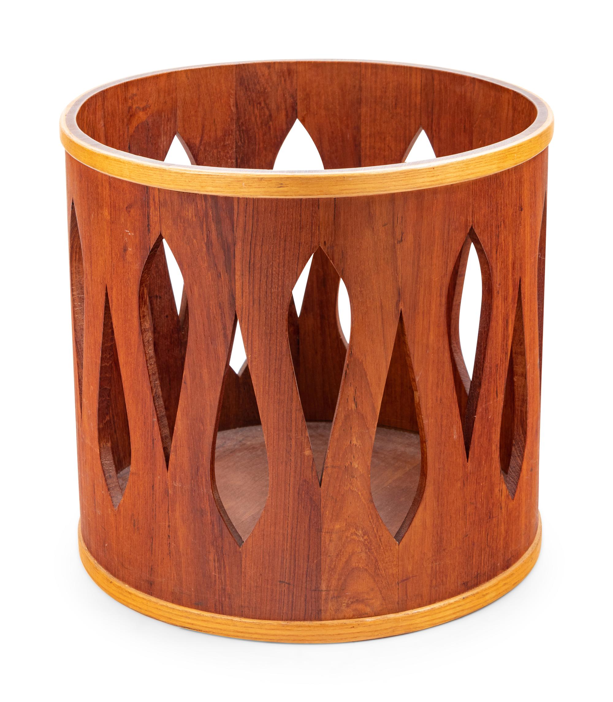 Waste Basket Dansk Designs, Denmark