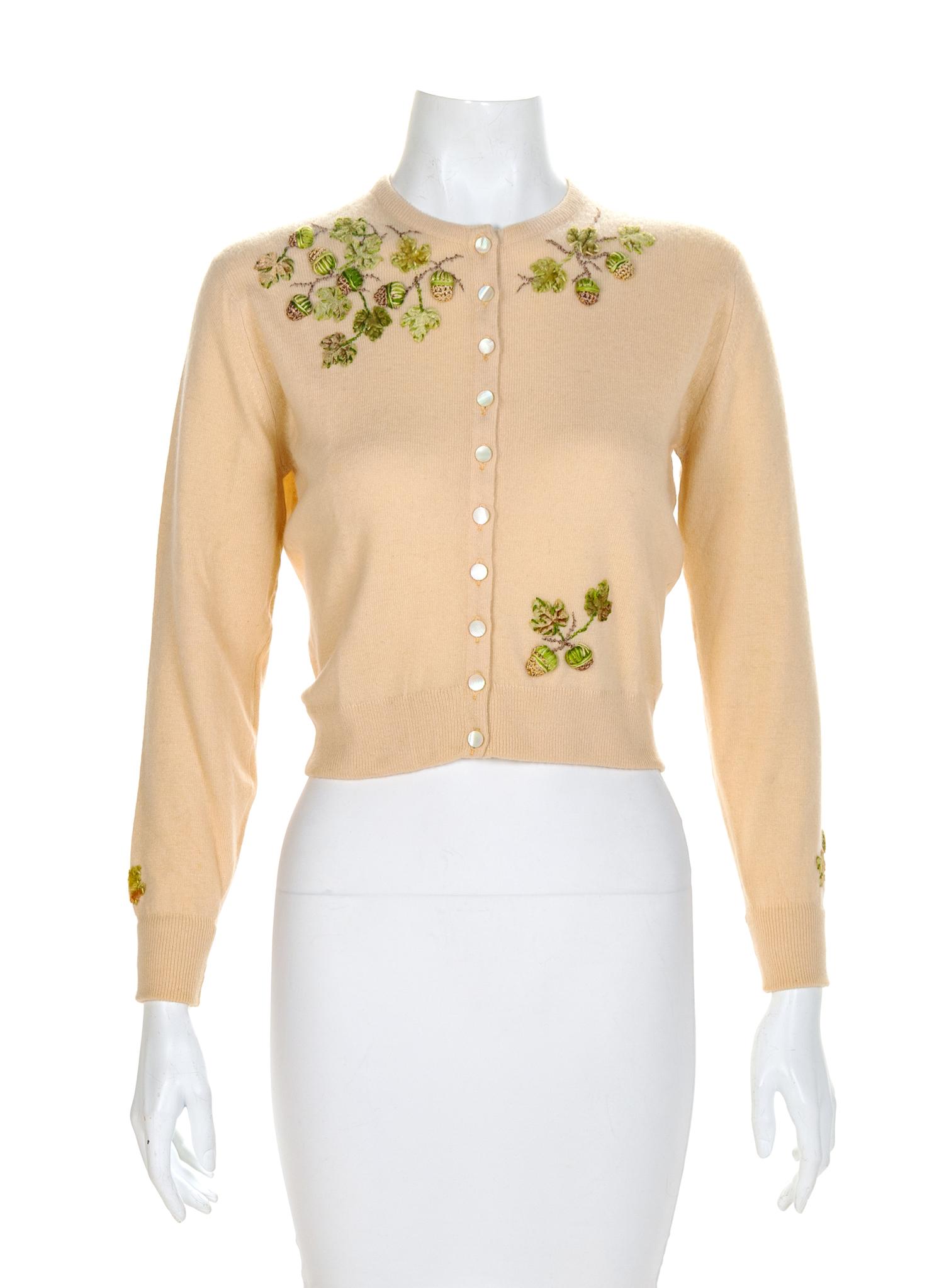 An Isabel Vintage Beige Cardigan, 1950-60s No size label