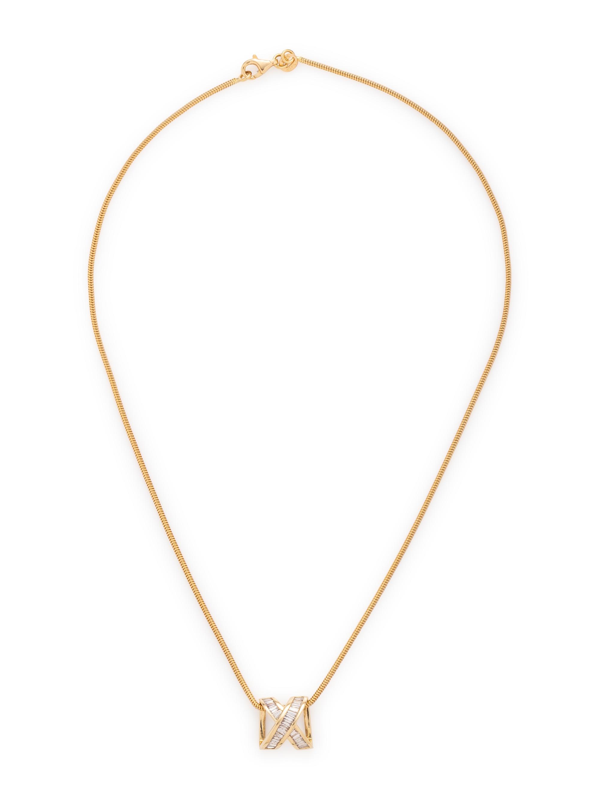 YELLOW GOLD AND DIAMOND PENDANT/NECKLACE